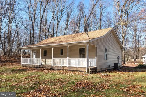 Homes For Sale - 1060 Buffalo Ridge Road<br/> AUGUSTA, WV 26704