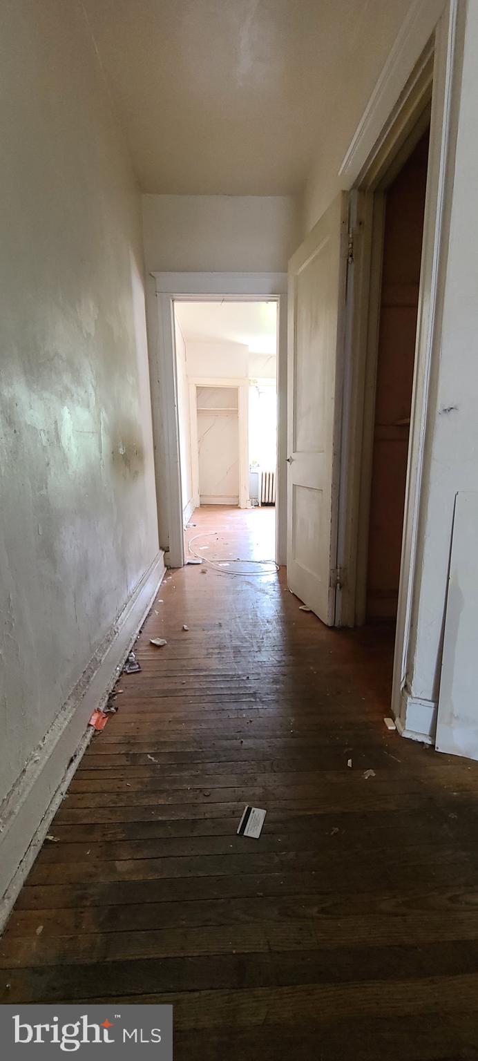 WALNUT HILL - Residential