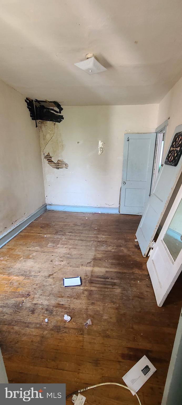 WALNUT HILL - Residential