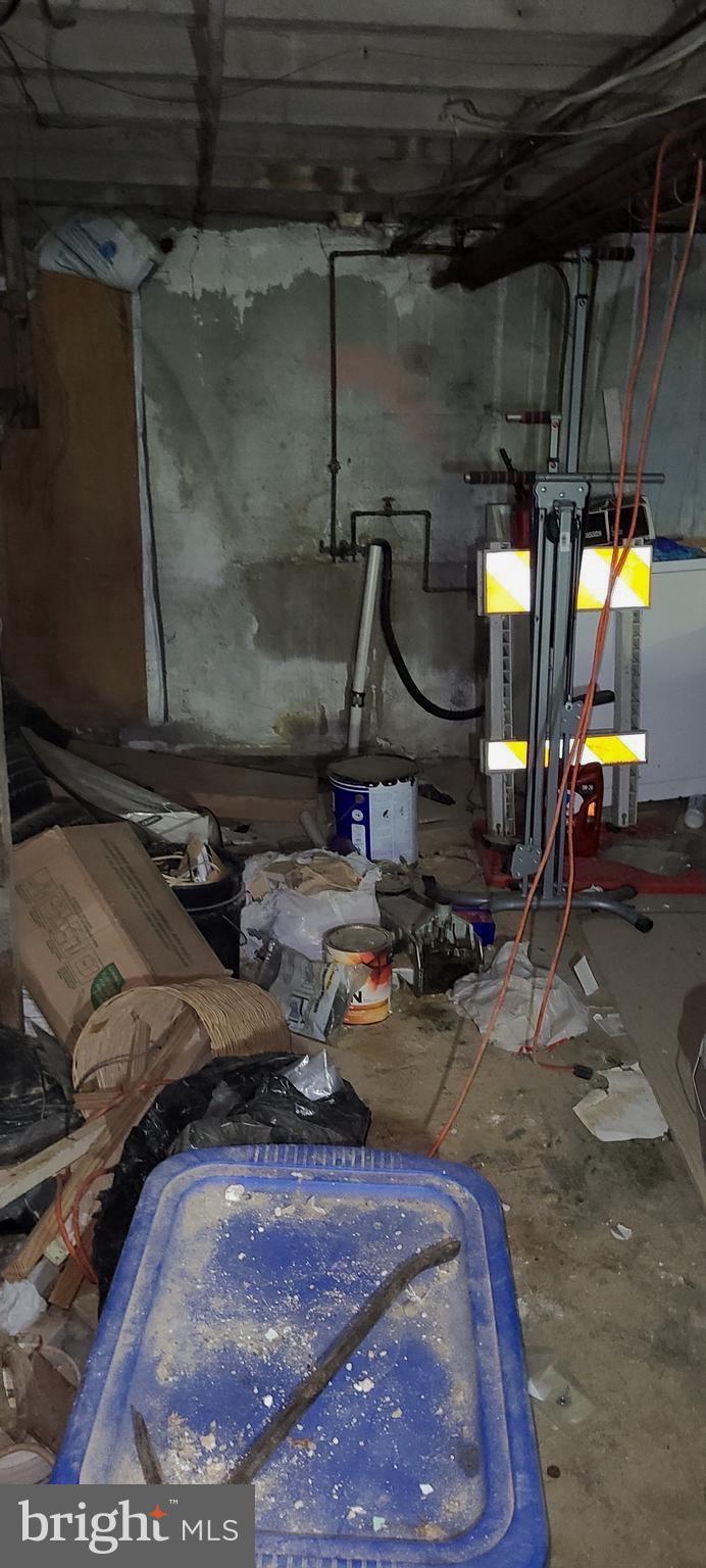 WALNUT HILL - Residential