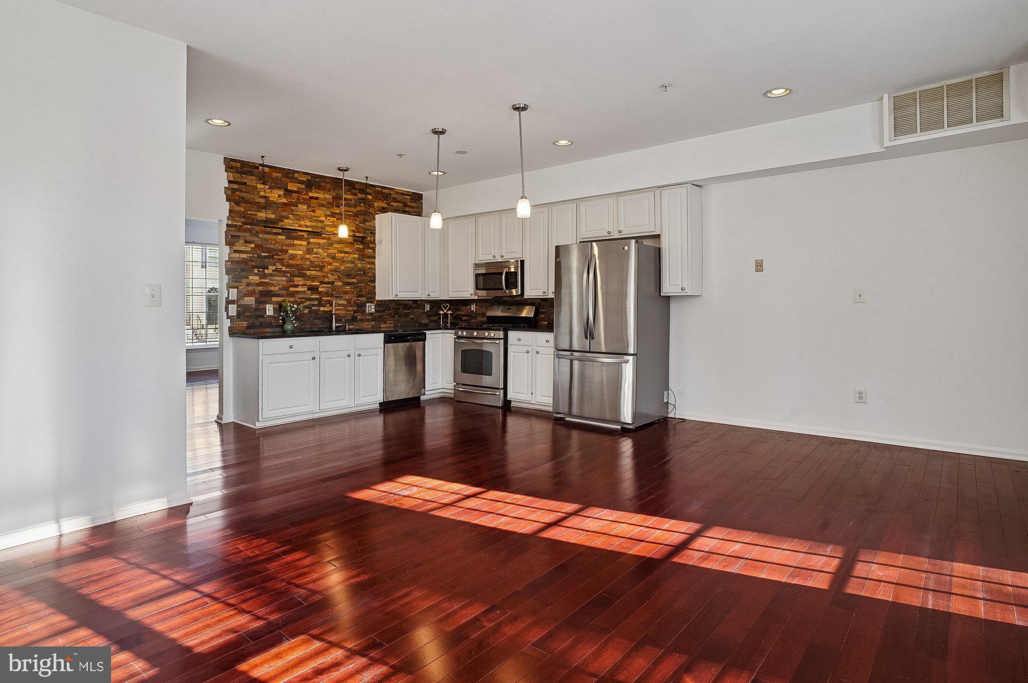 HARBOUR GATES - Residential