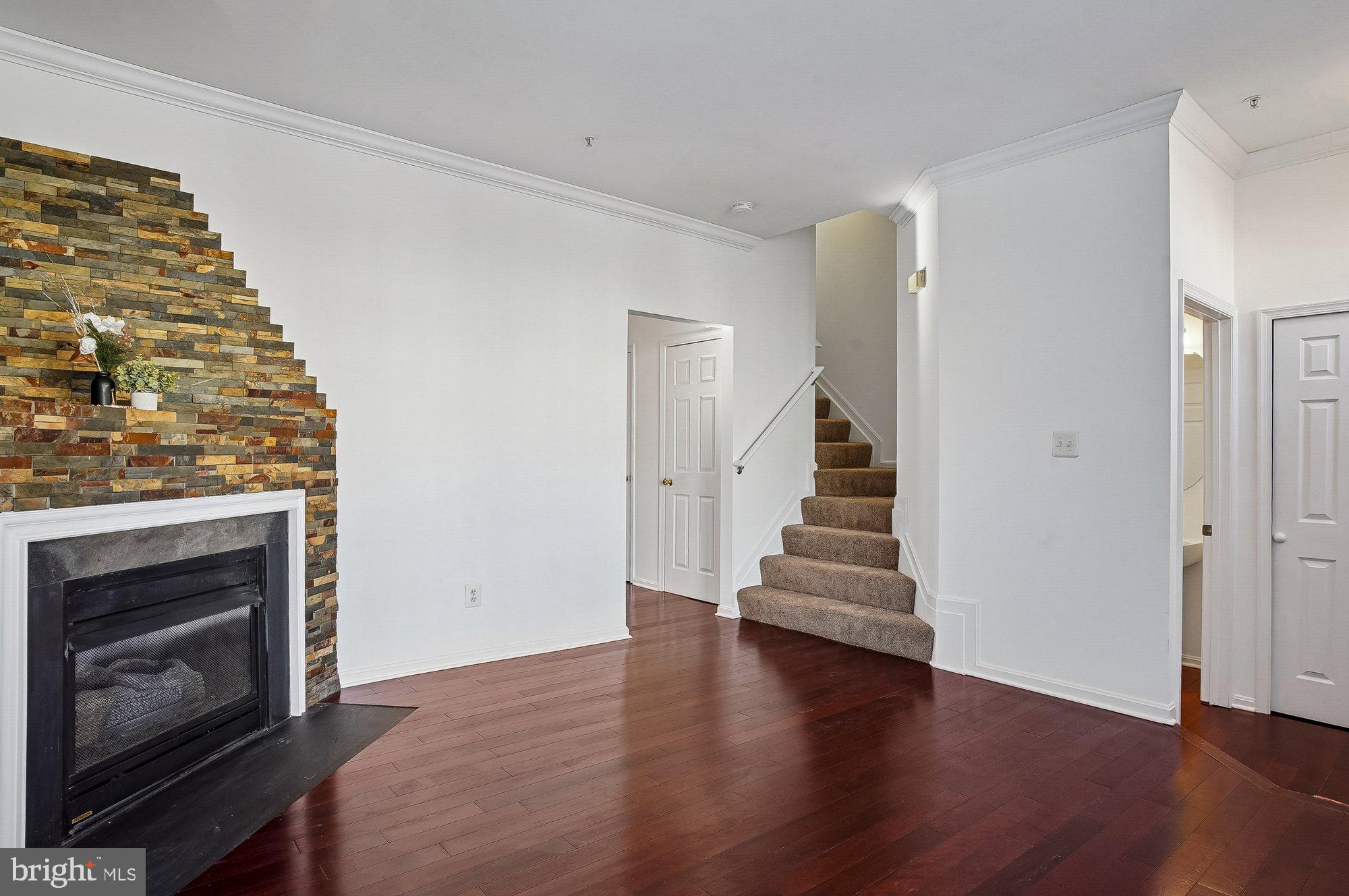 HARBOUR GATES - Residential