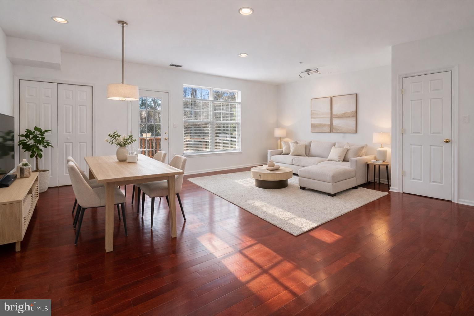 SEABREEZE AT HARBOR GATES - Residential