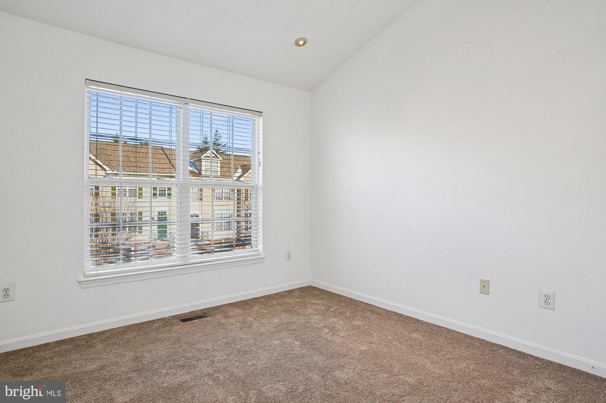 HARBOUR GATES - Residential