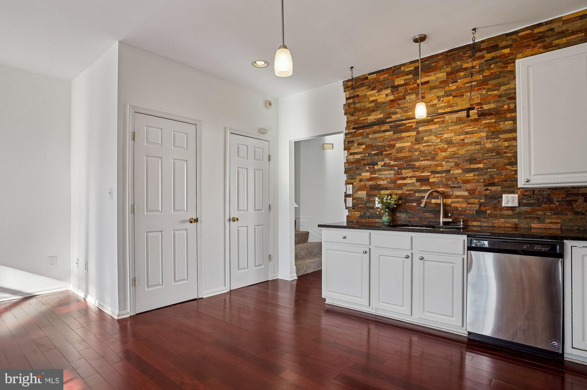 HARBOUR GATES - Residential