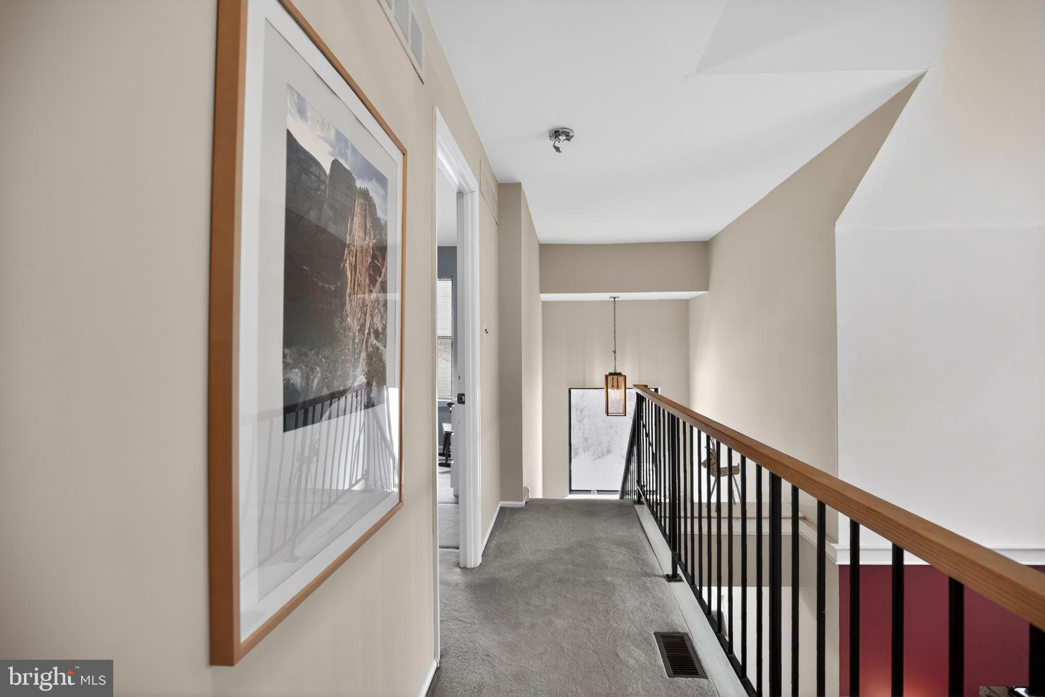 STOTESBURY TWHSE - Residential