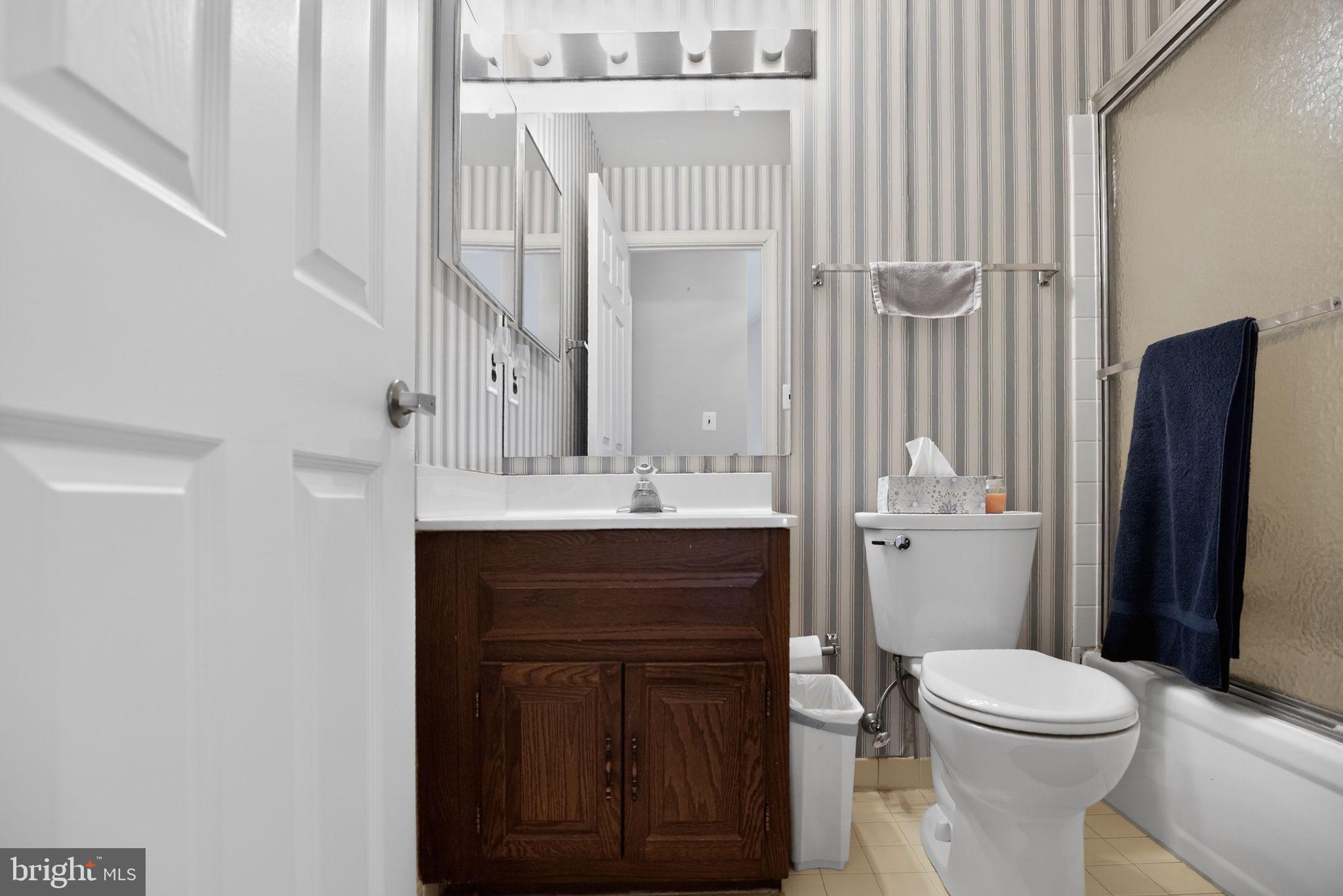 STOTESBURY TWHSE - Residential