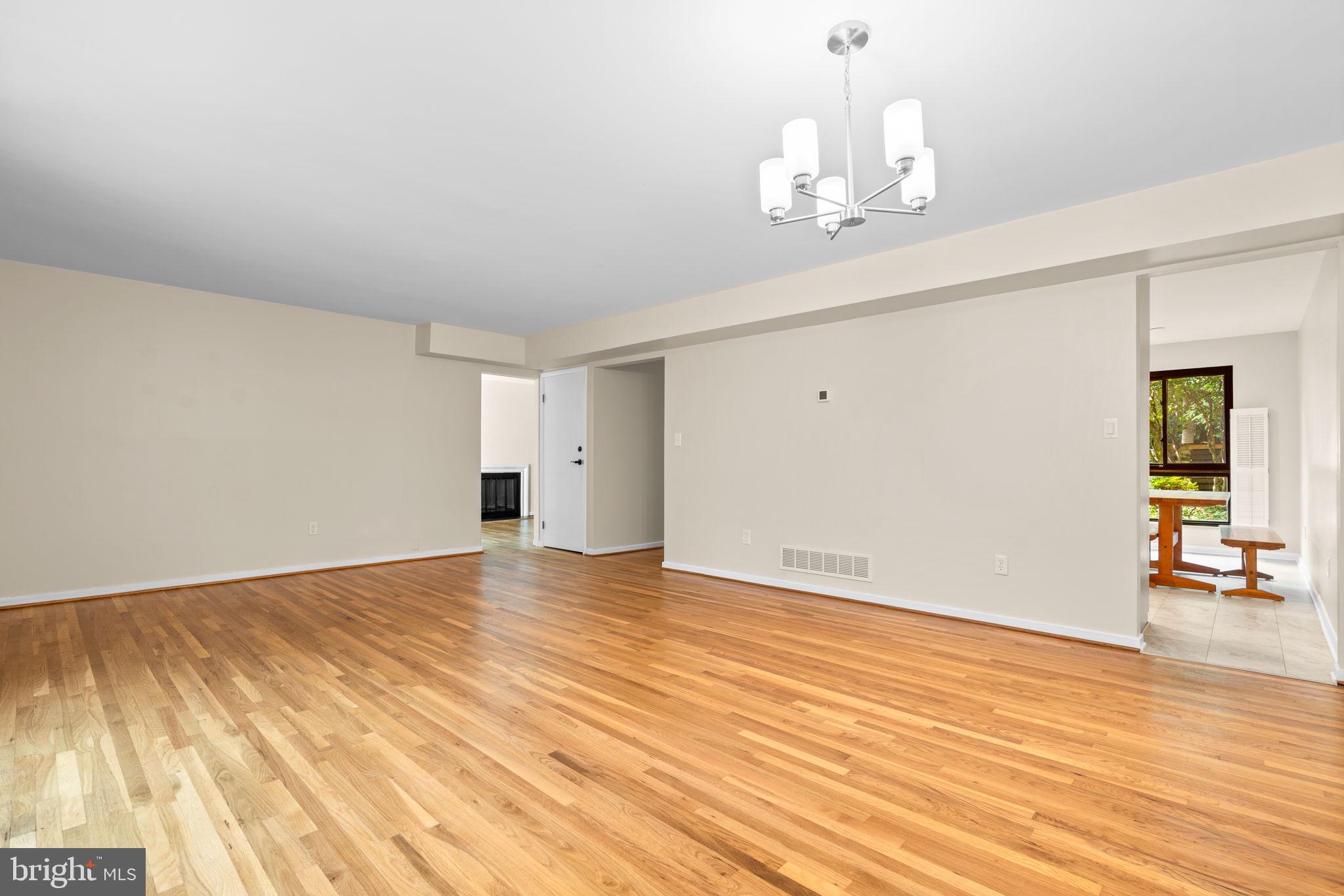 5681 THICKET LANE