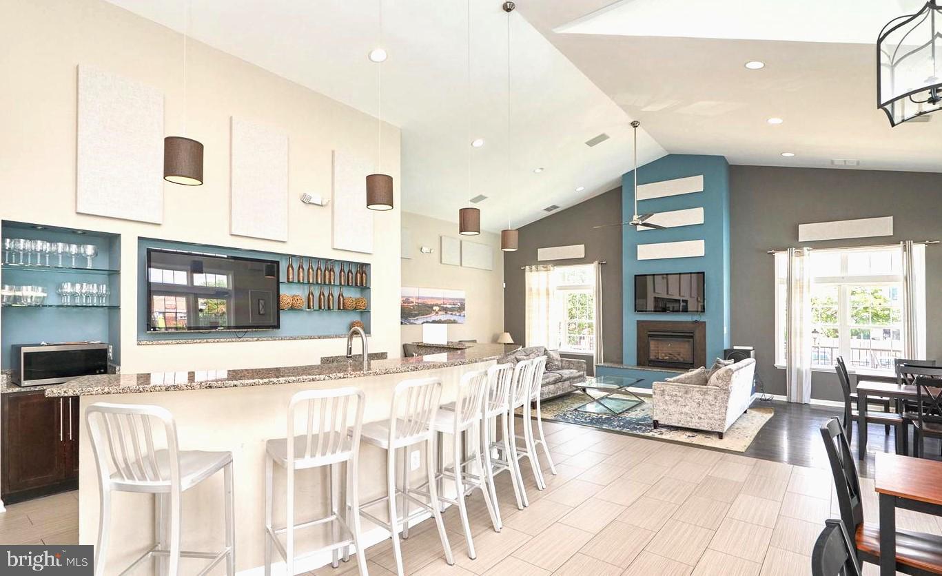 PARKSIDE AT ALEXANDRIA - Residential