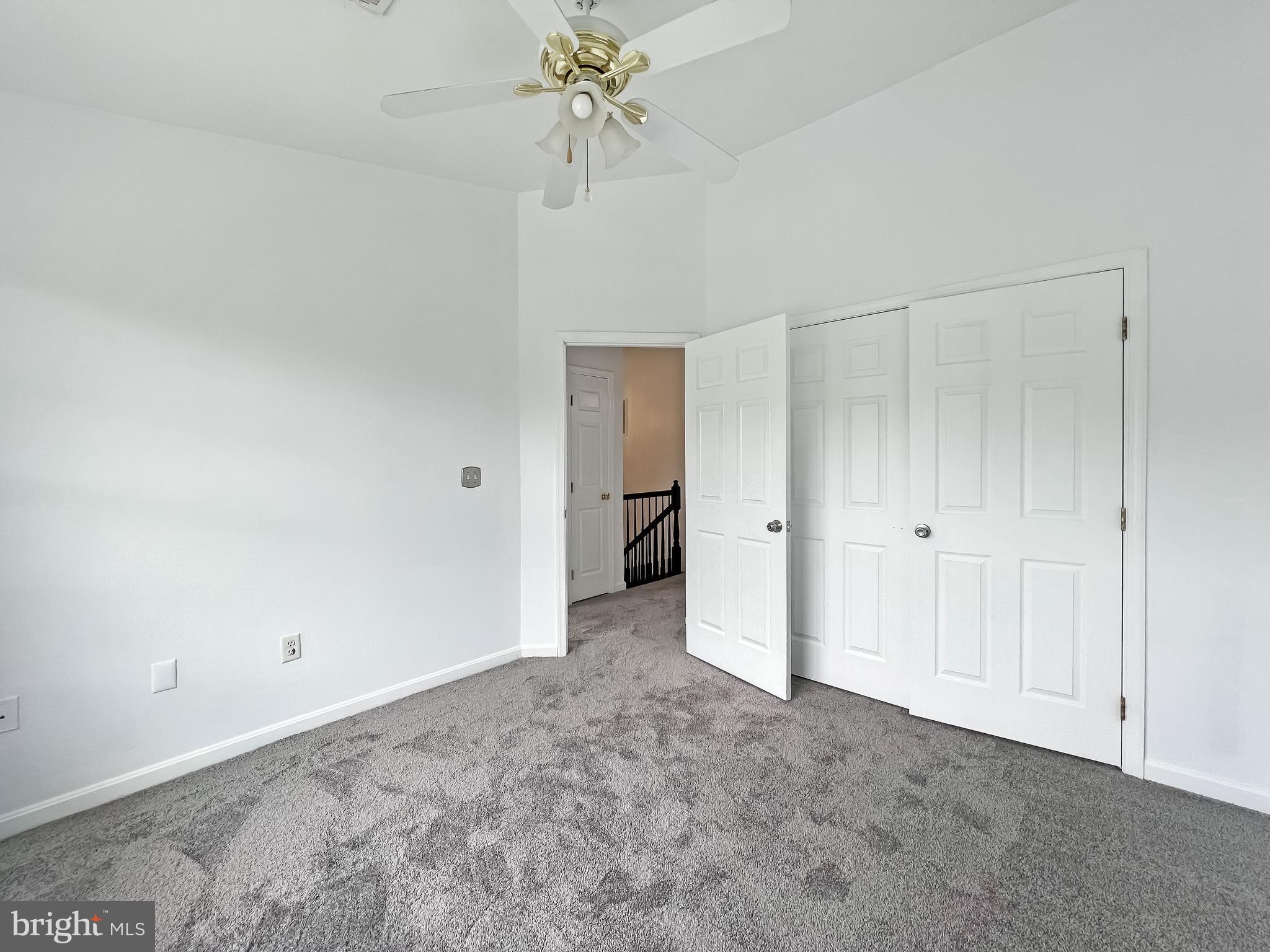 VISTA GARDENS - Residential