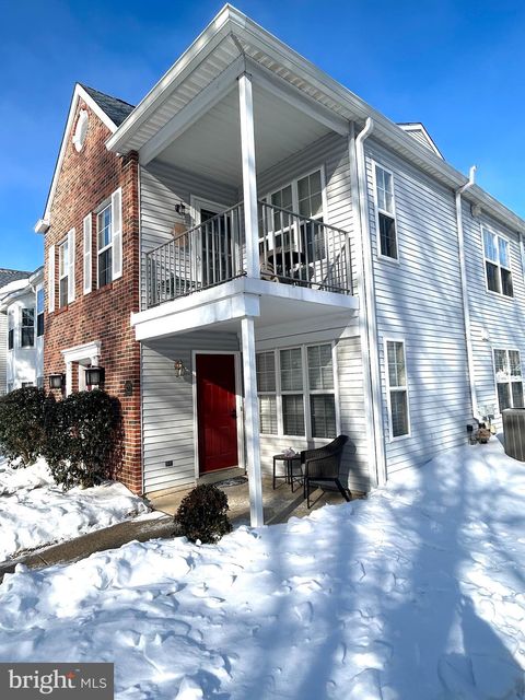 322 FOUNTAIN FARM LANE NEWTOWN PA 18940