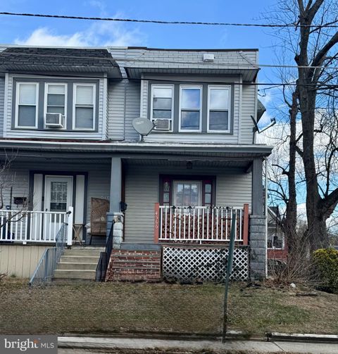 Townhouse For Sale - 4566 Harding Road<br/> PENNSAUKEN, NJ 08109