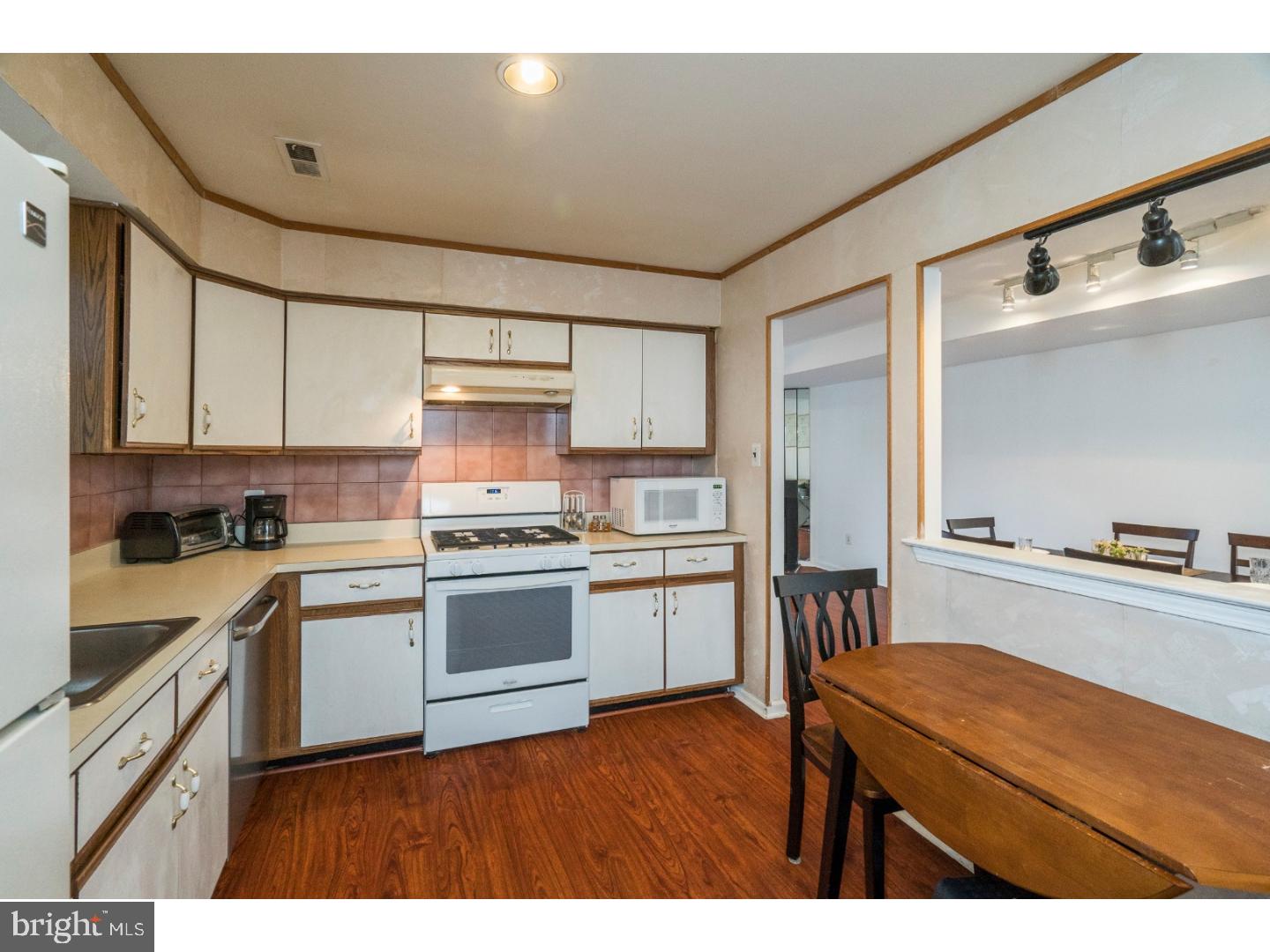 RHAWNHURST - Residential