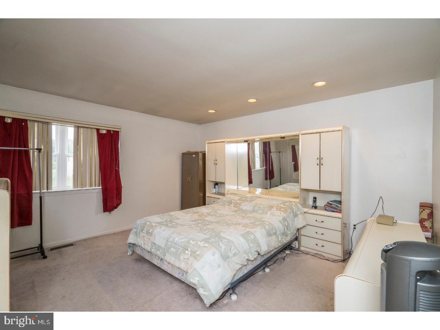 RHAWNHURST - Residential