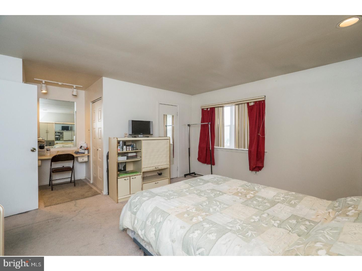 RHAWNHURST - Residential