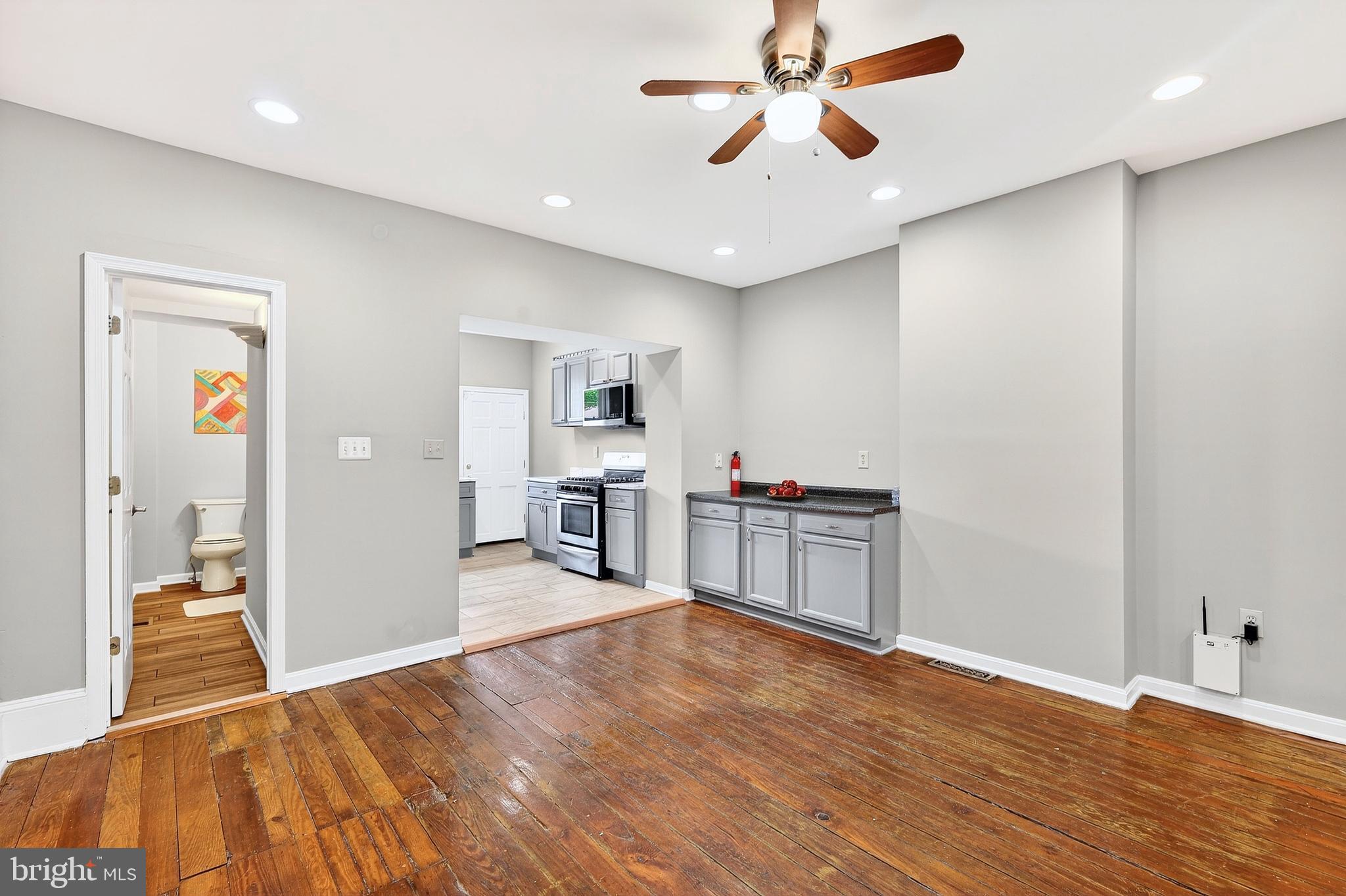 BROADWAY EAST - Residential