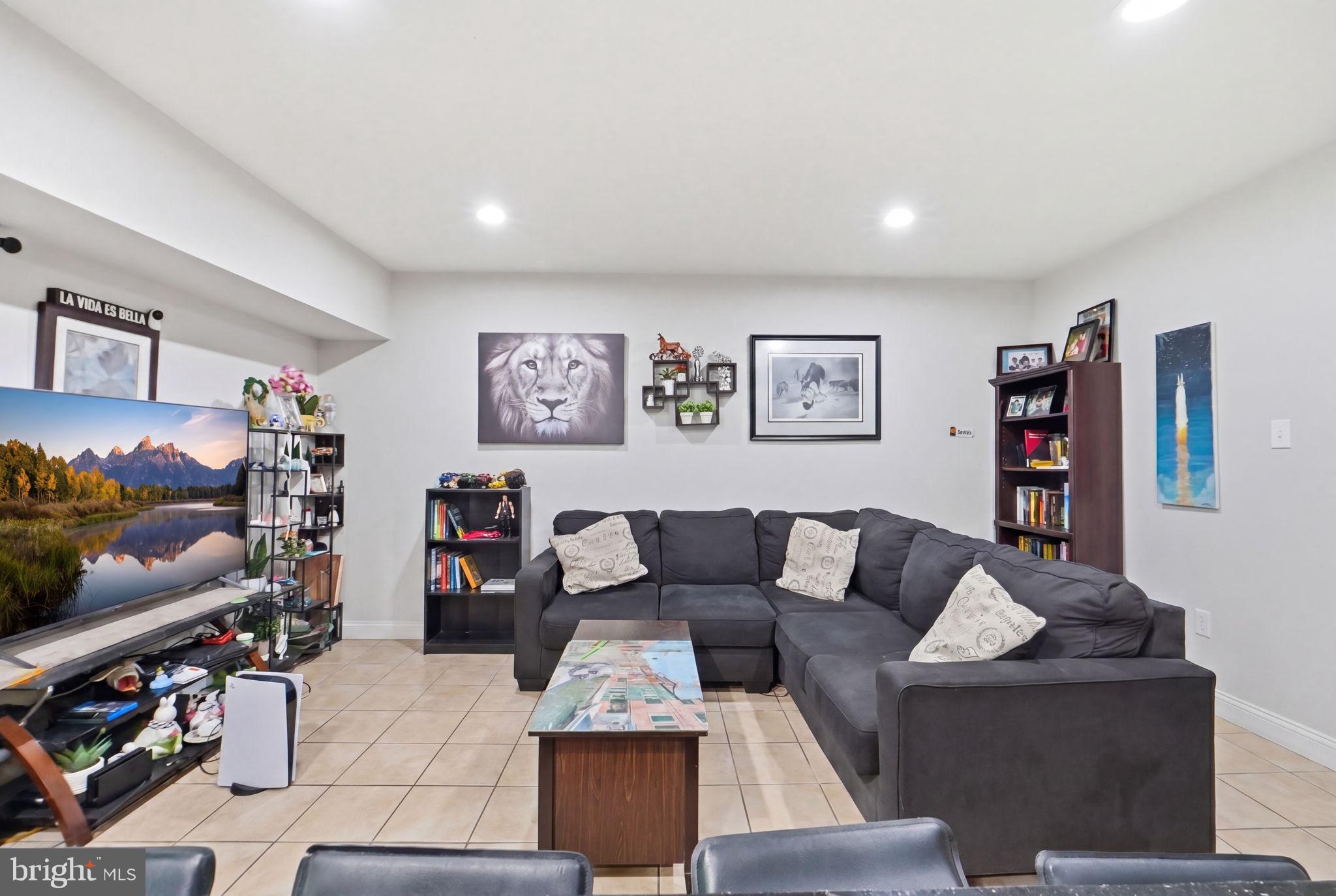 11650 STONEVIEW SQUARE 90/22C
