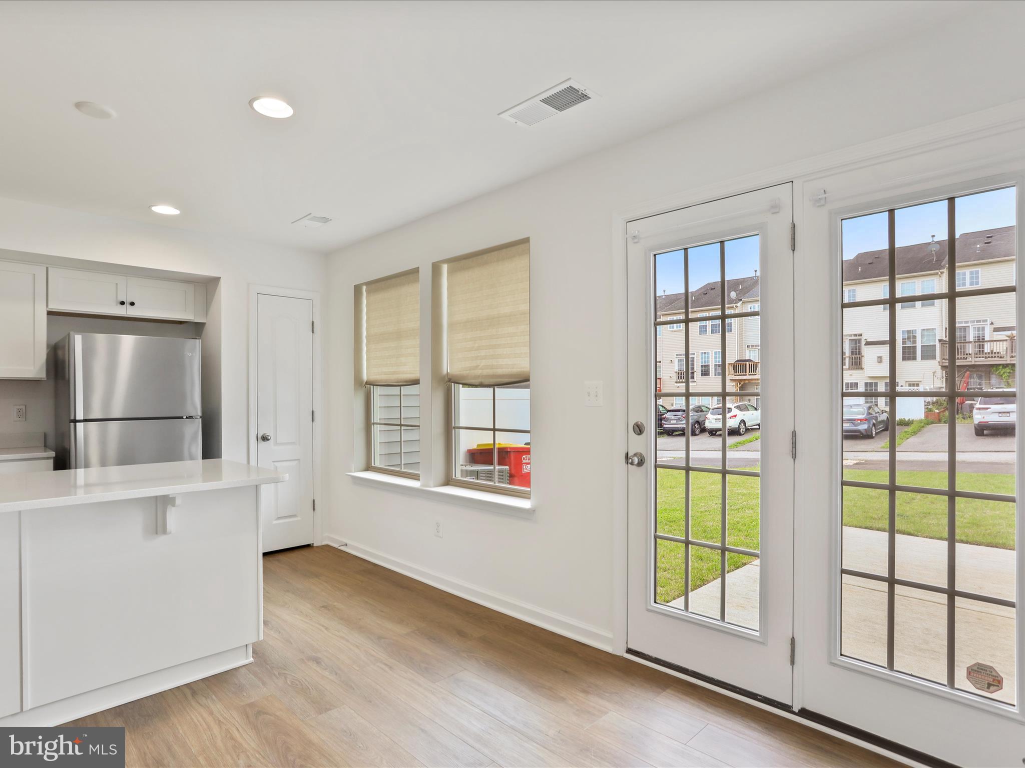 HUNTFIELD - Residential Lease