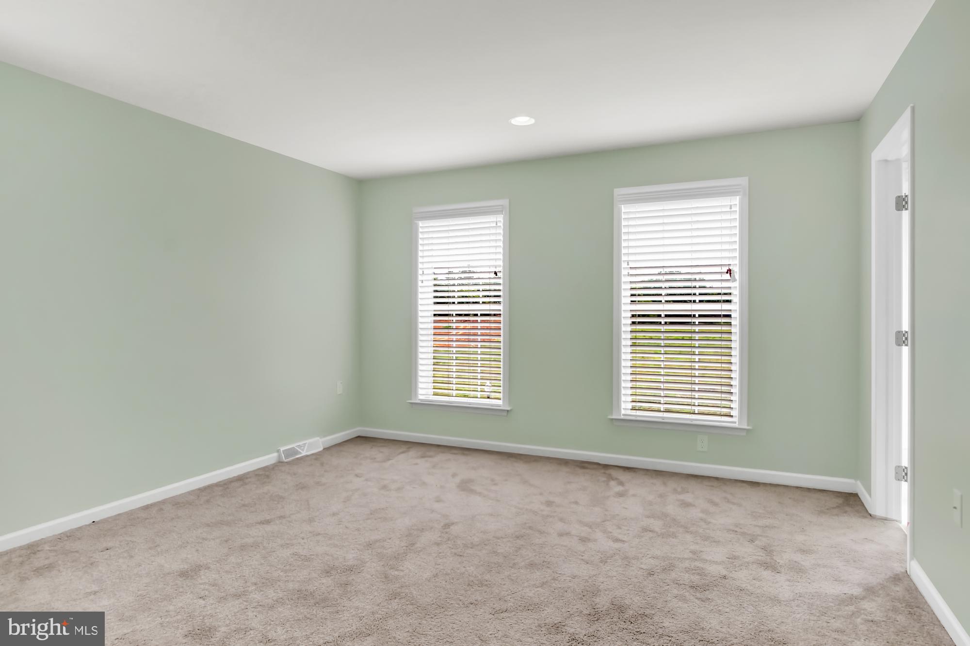 BELMONT - Residential Lease
