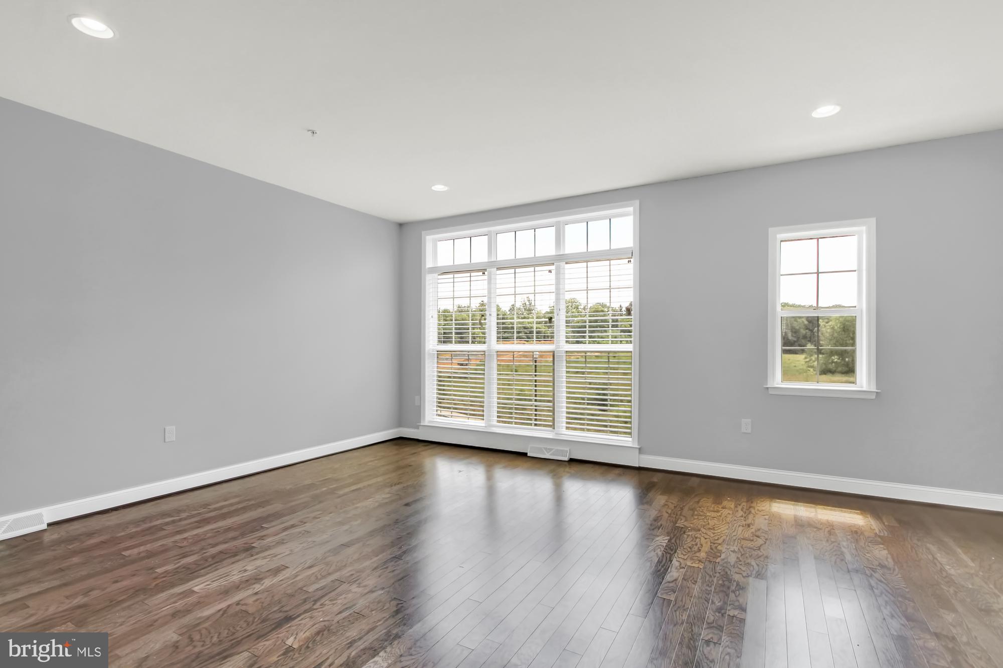 BELMONT - Residential Lease