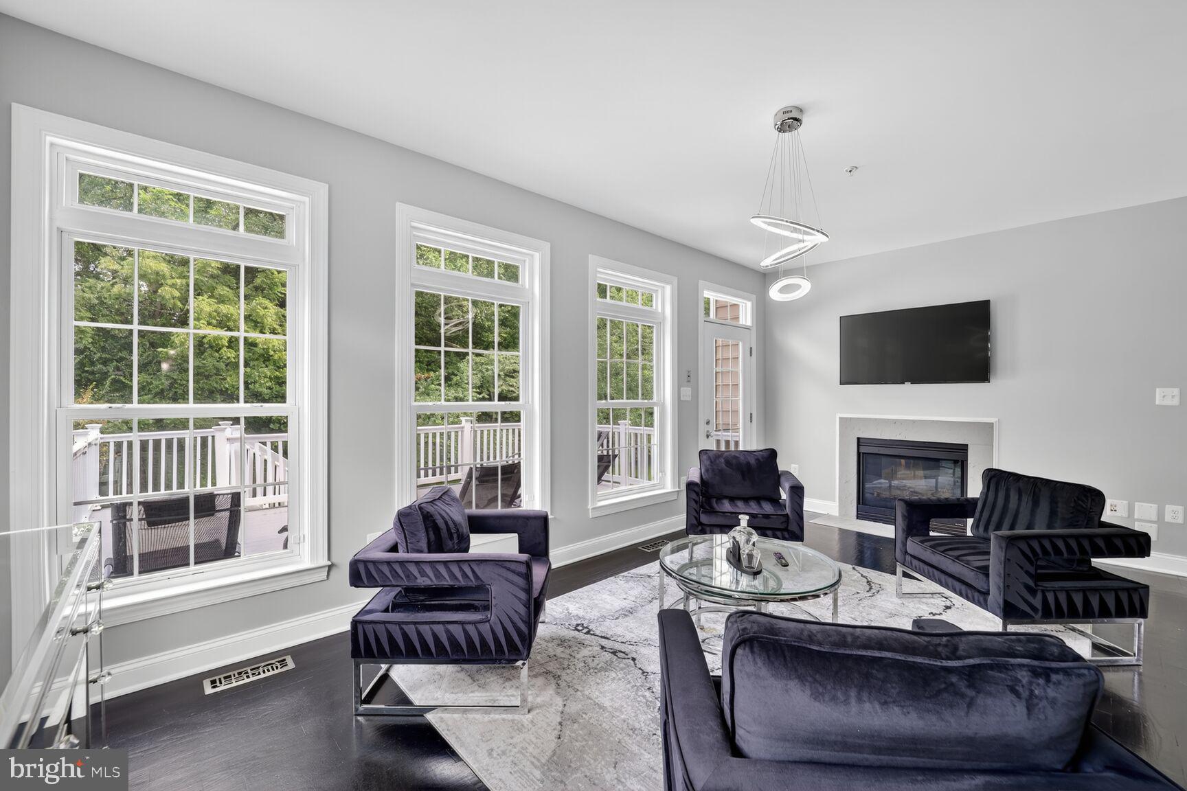 SWANSON ESTATES - Residential