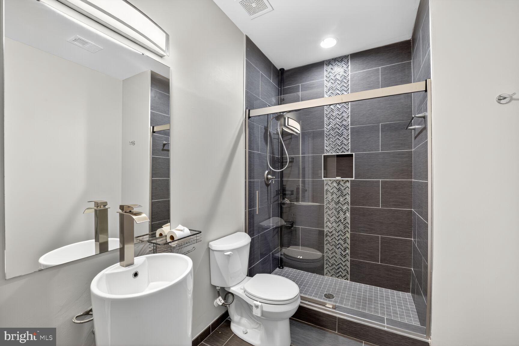 SWANSON ESTATES - Residential