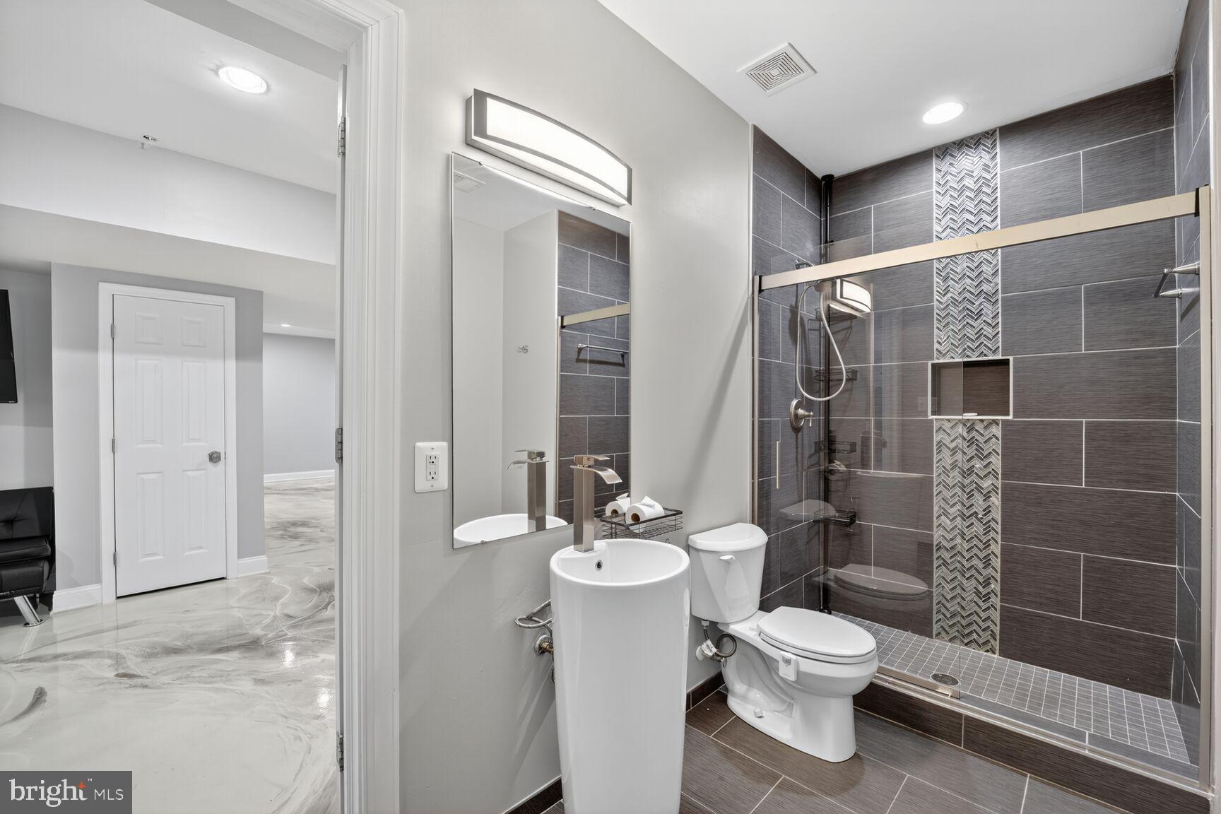 SWANSON ESTATES - Residential