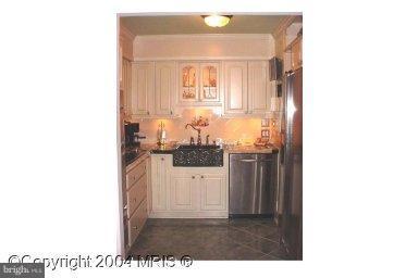 EDSALL BLUFF - Residential Lease