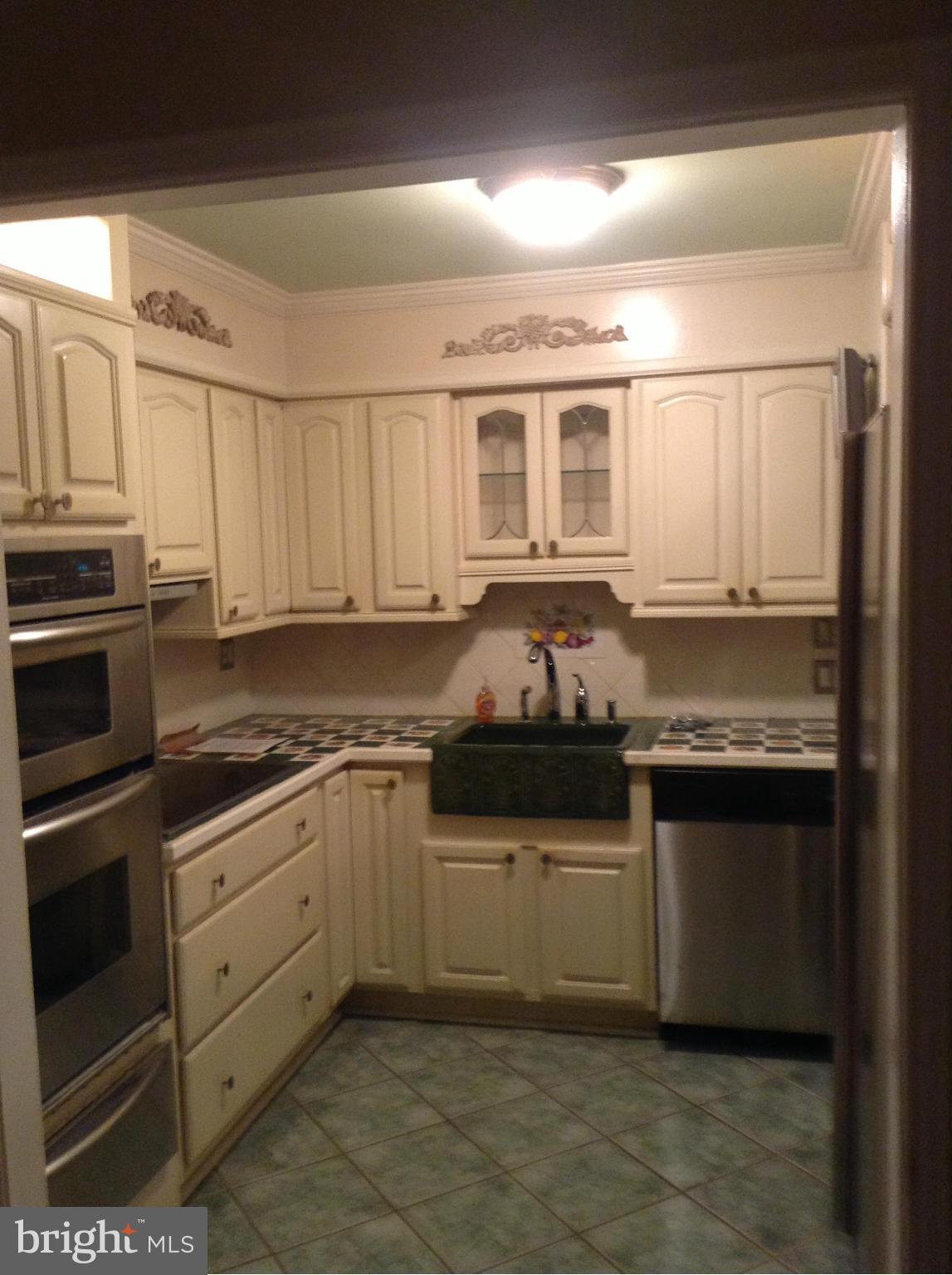 EDSALL BLUFF - Residential Lease