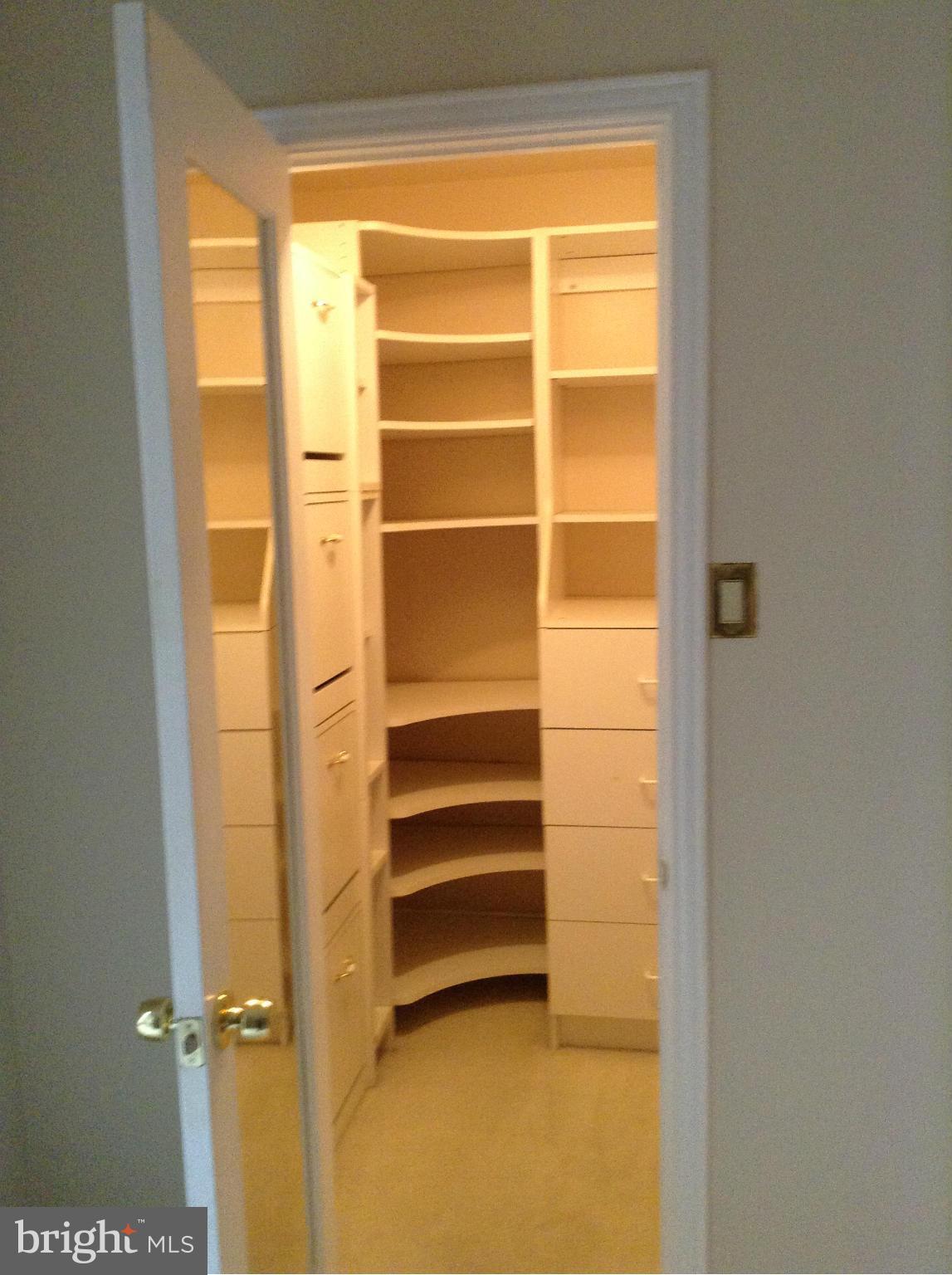 EDSALL BLUFF - Residential Lease