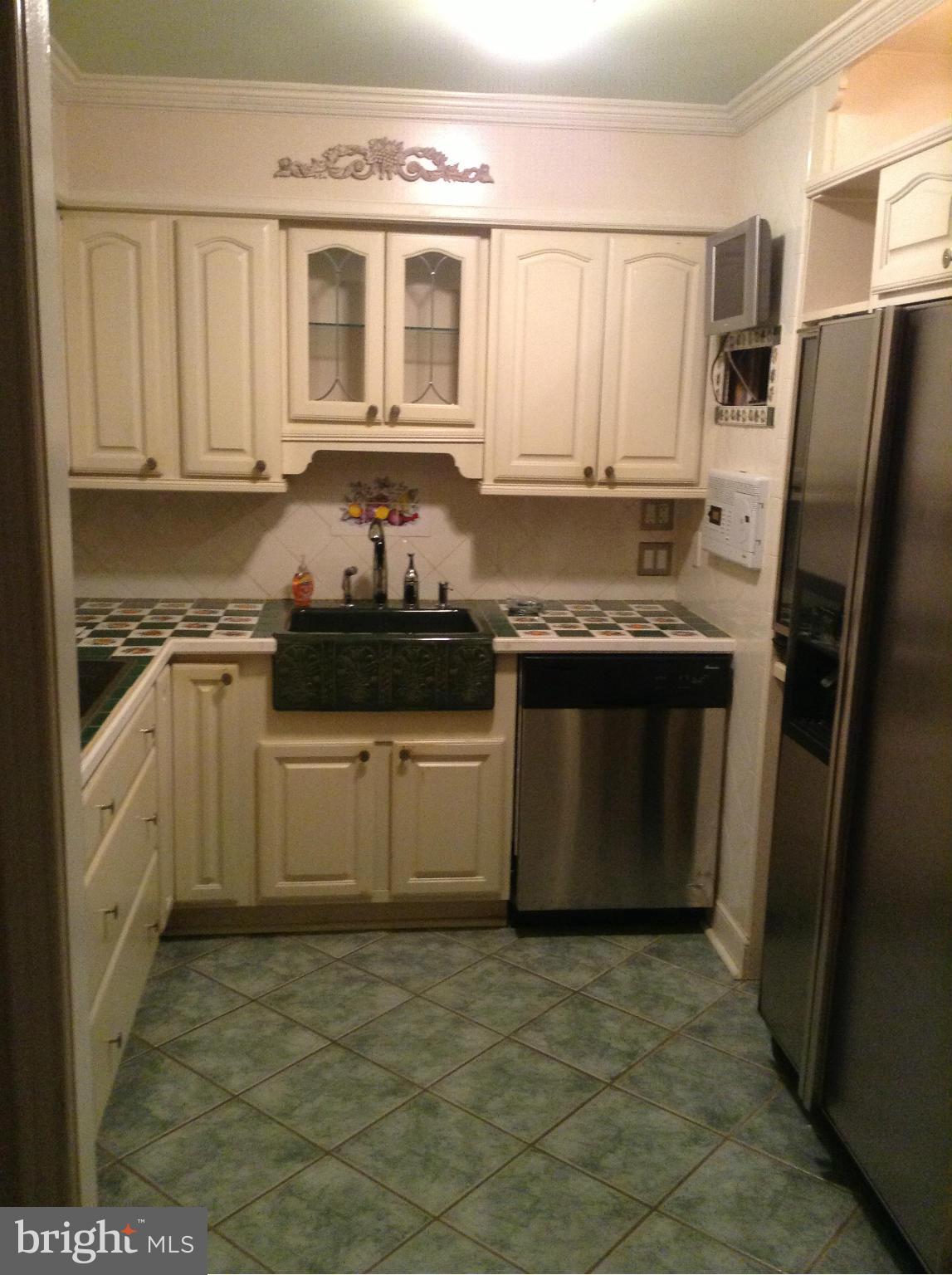 EDSALL BLUFF - Residential Lease