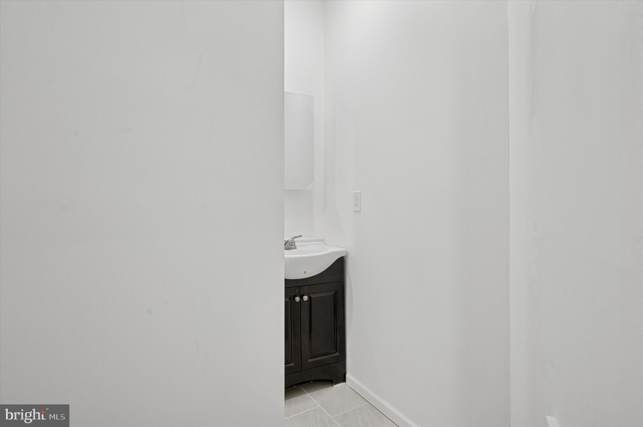 PHILADELPHIA - Residential Lease