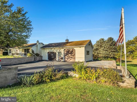 18 LEBO ROAD CARLISLE PA 17015