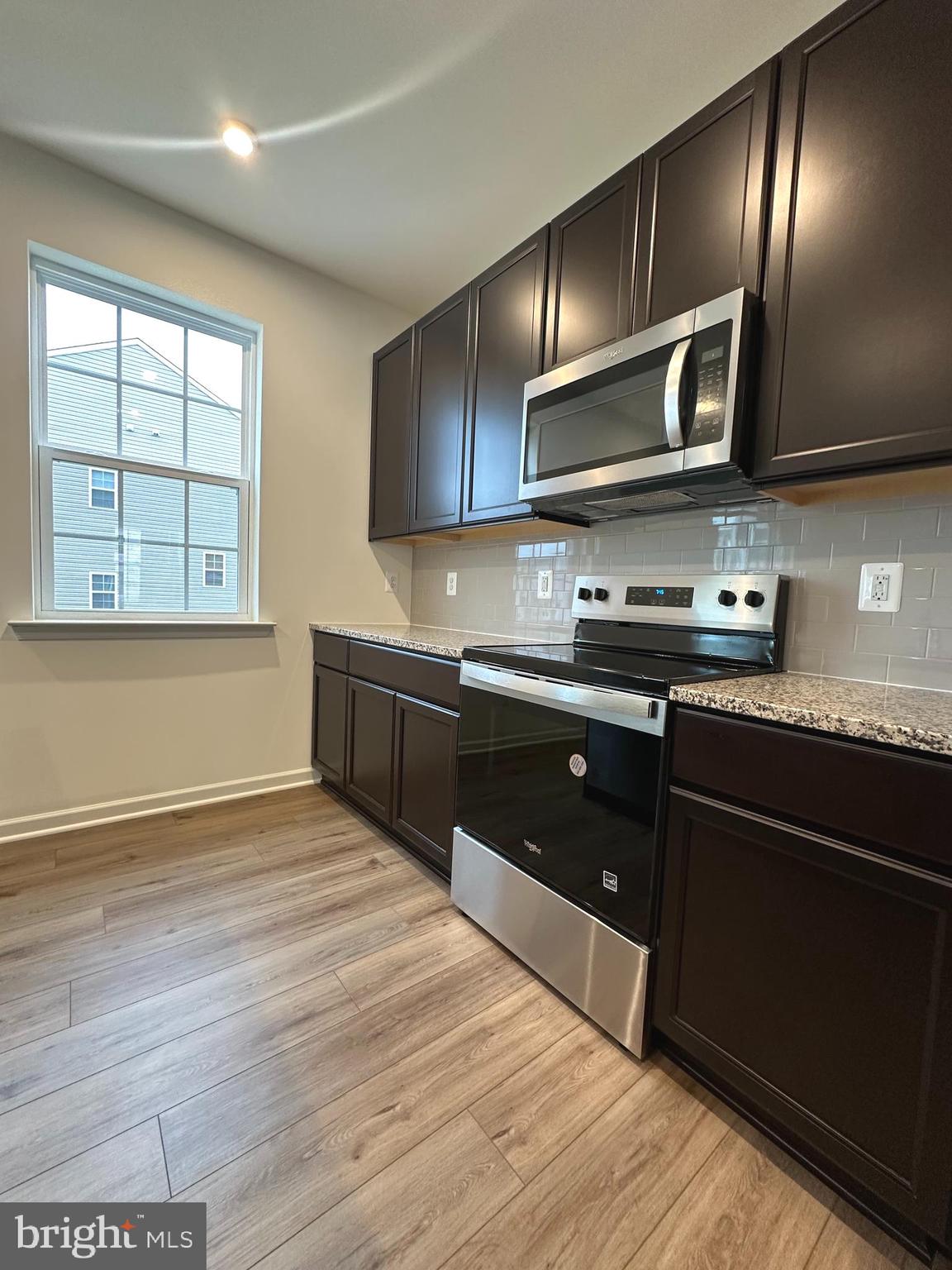 OVERLOOK AT RIVERSIDE TOWNHOMES - Residential Lease