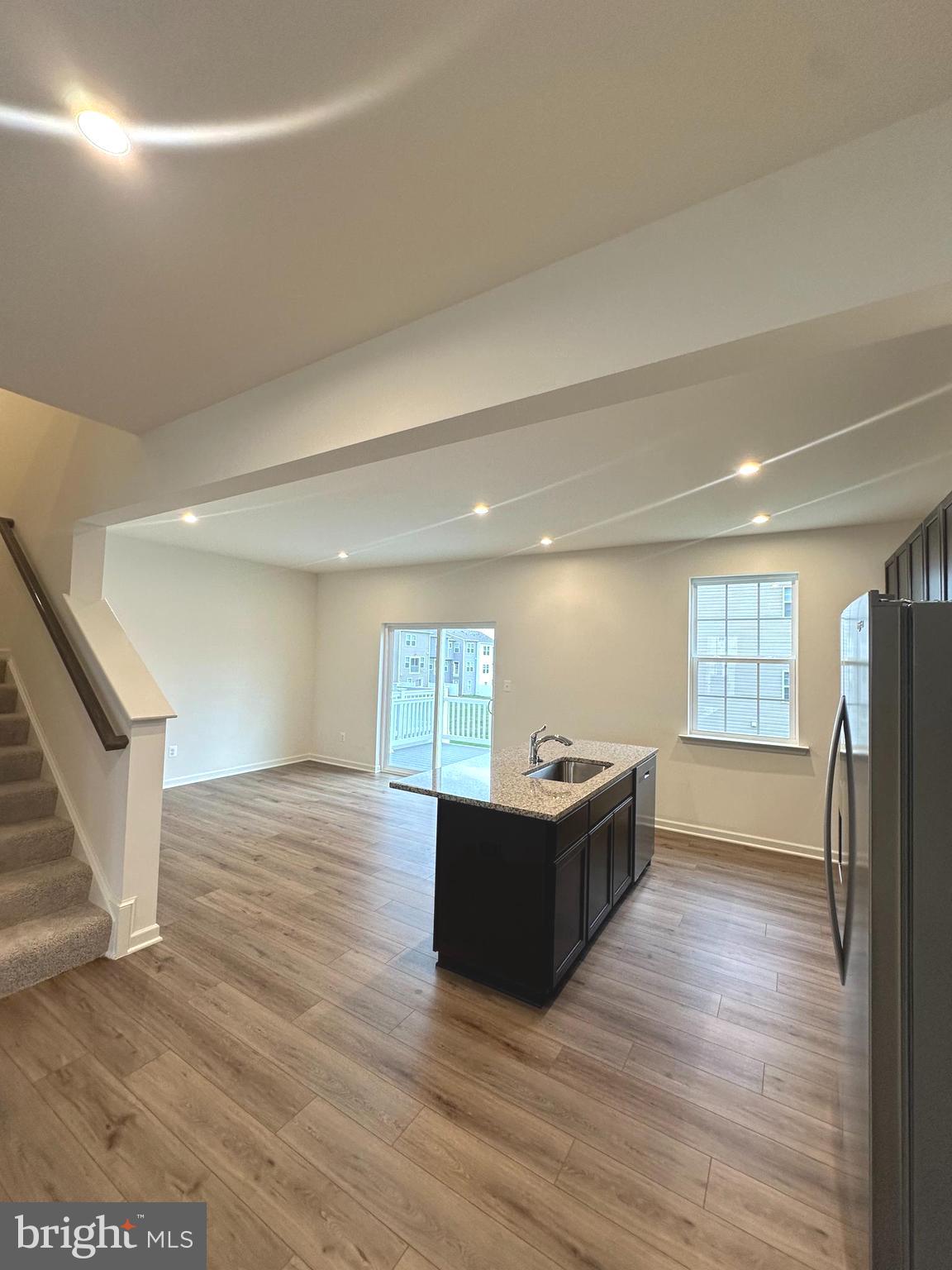 OVERLOOK AT RIVERSIDE TOWNHOMES - Residential Lease