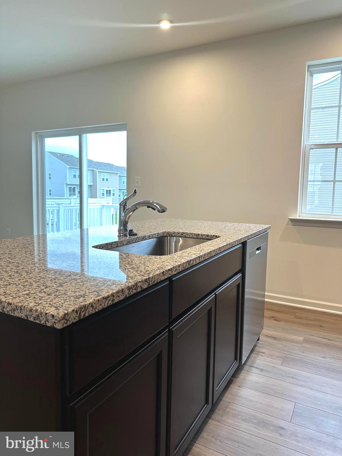 OVERLOOK AT RIVERSIDE TOWNHOMES - Residential Lease