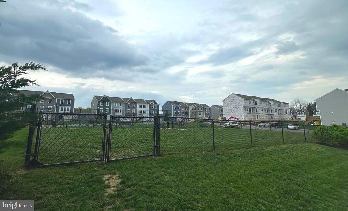 OVERLOOK AT RIVERSIDE TOWNHOMES - Residential Lease