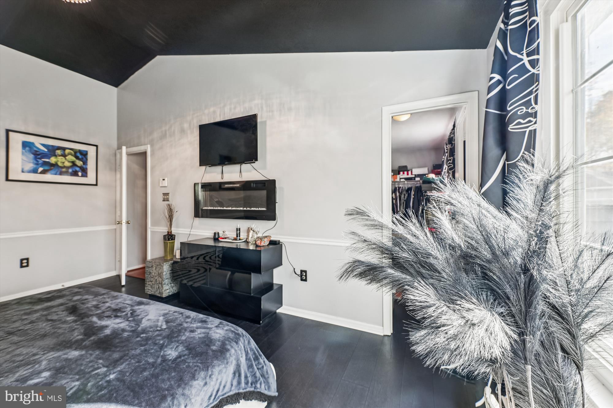 ARAGONA VILLAGE - Residential