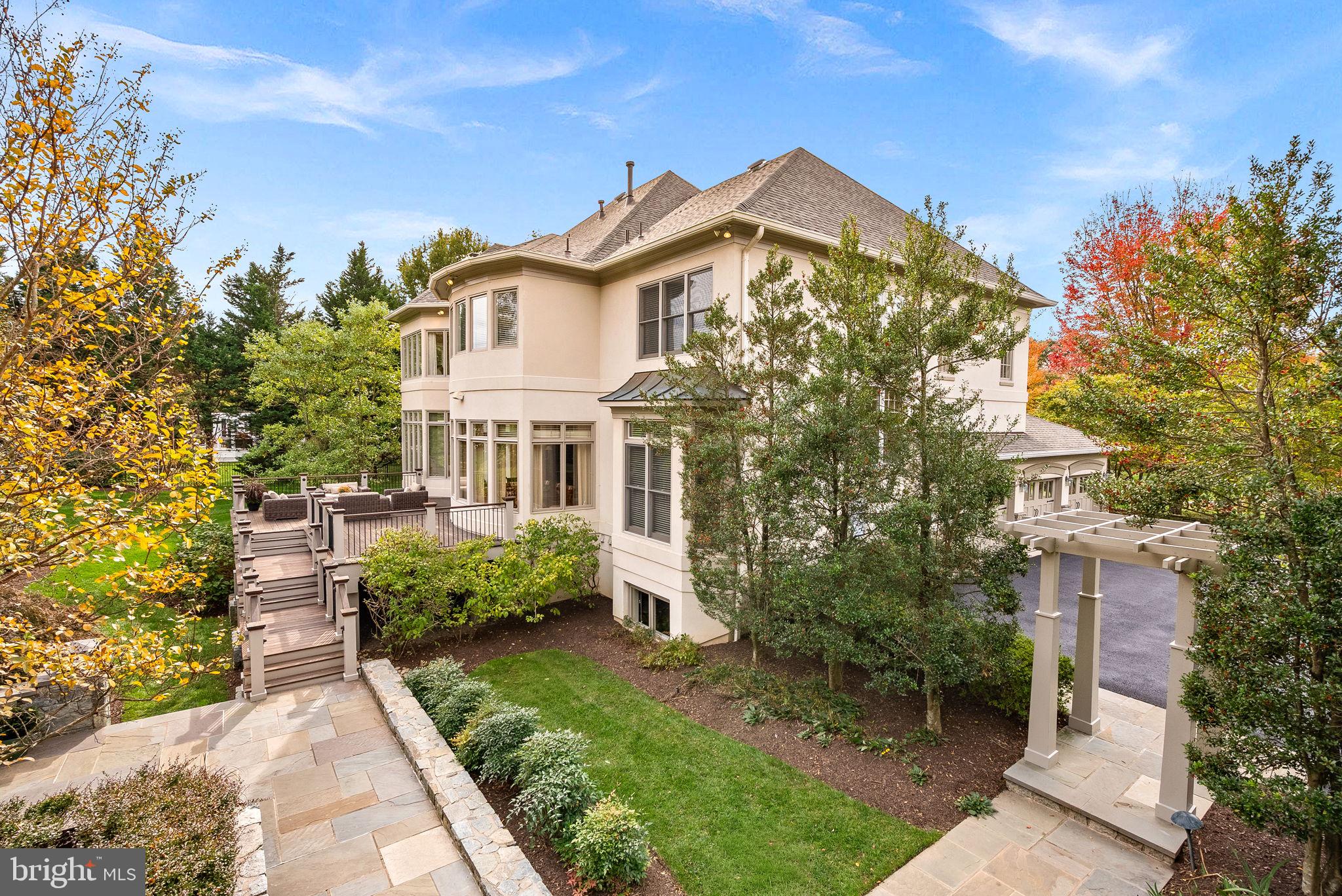 TIMBERLAKE ESTATES - Residential