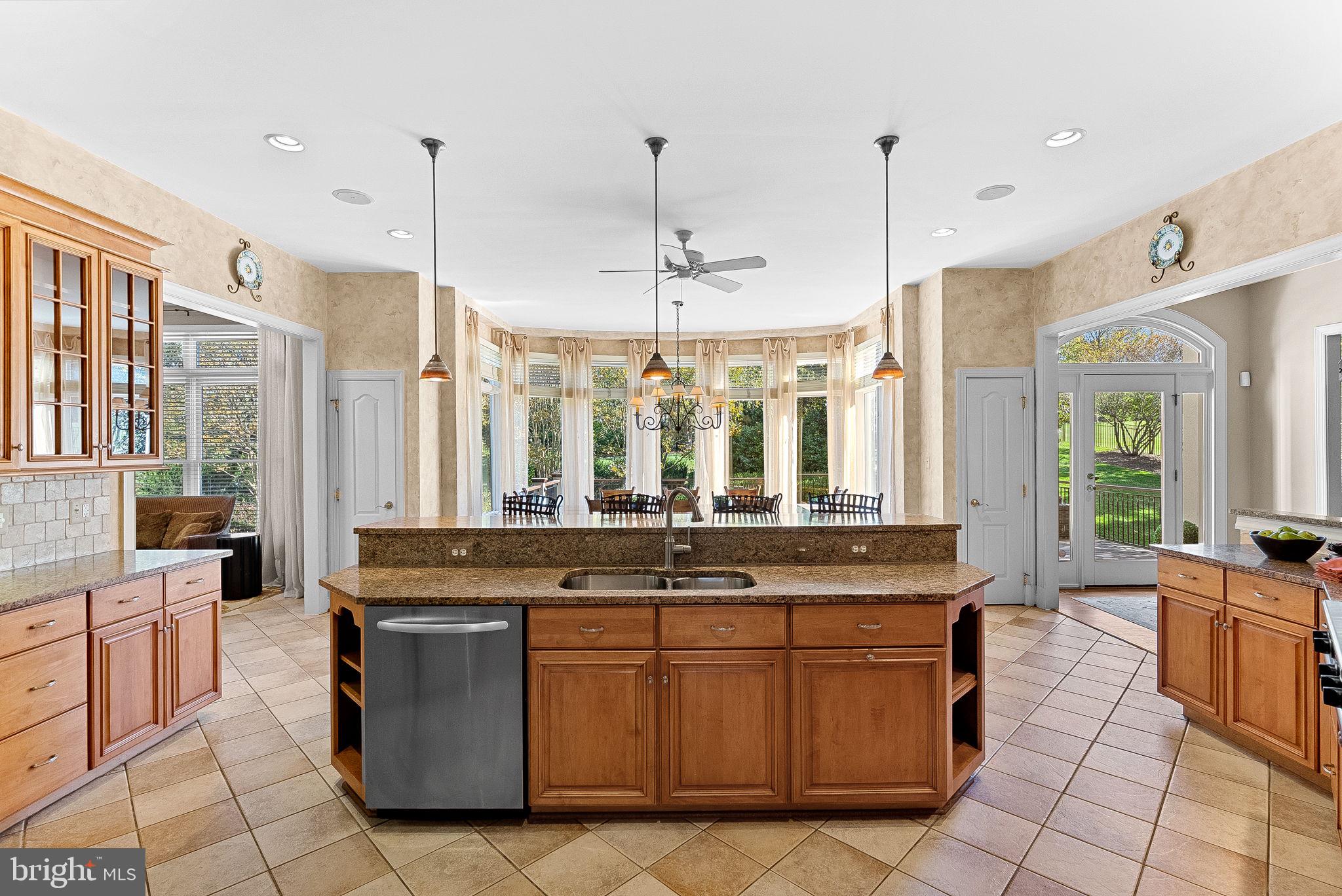 TIMBERLAKE ESTATES - Residential