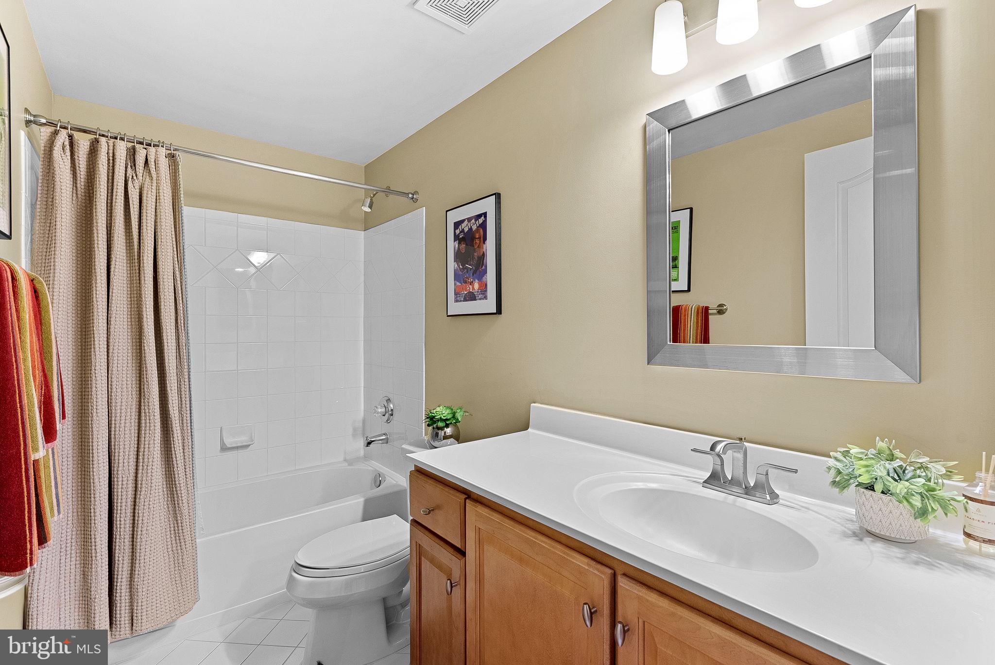 TIMBERLAKE ESTATES - Residential