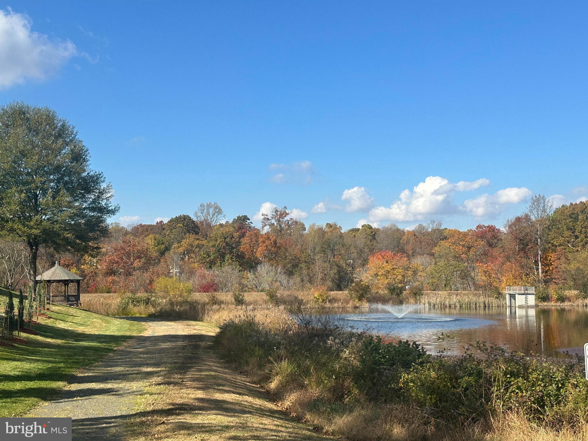 TIMBERLAKE ESTATES - Residential