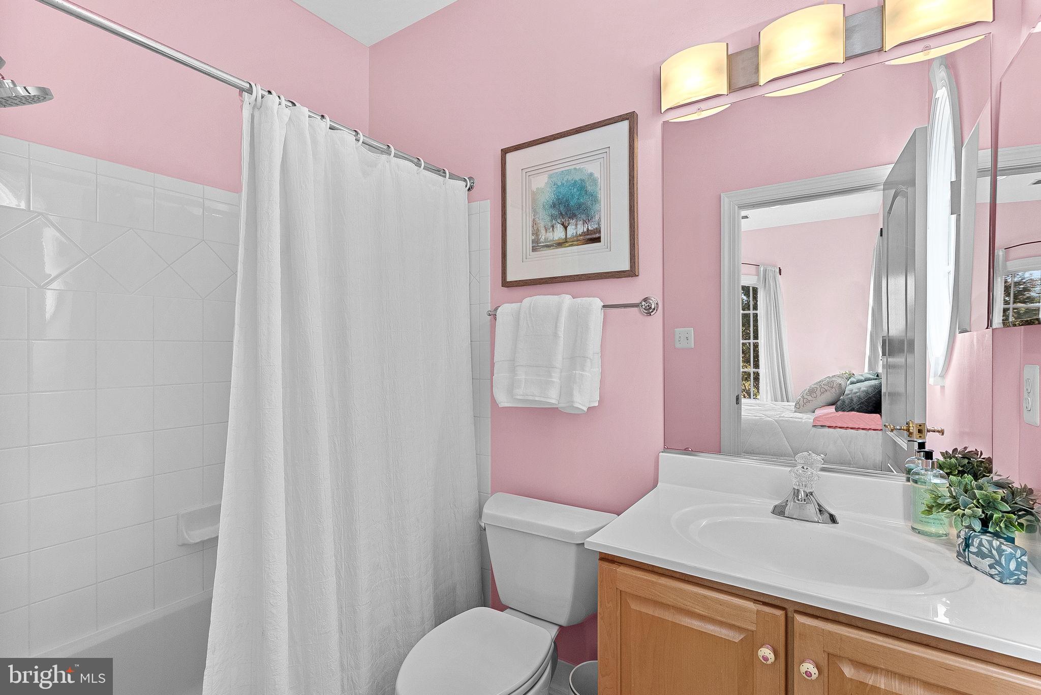 TIMBERLAKE ESTATES - Residential