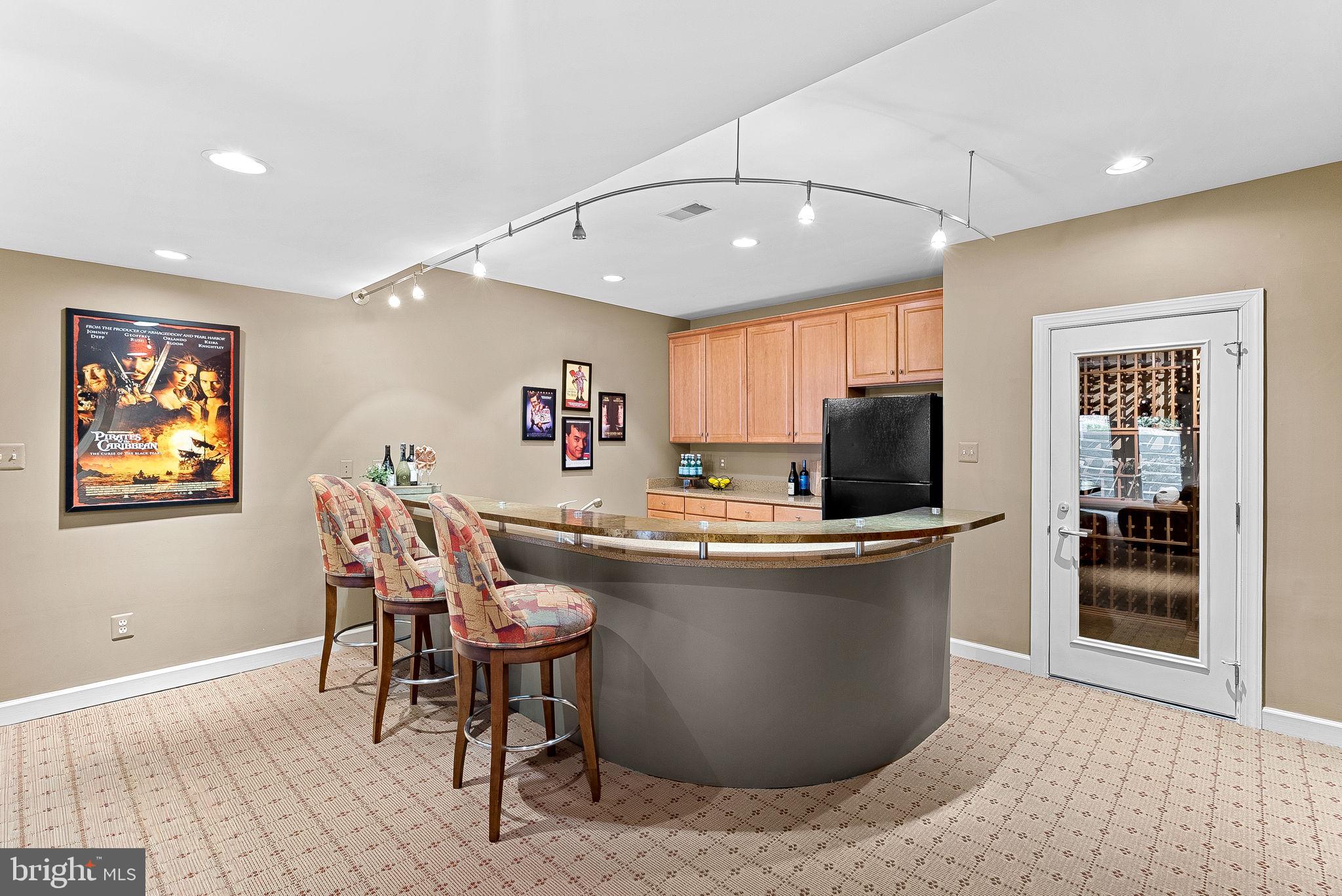 TIMBERLAKE ESTATES - Residential