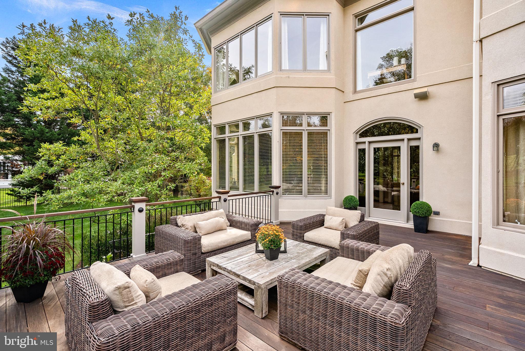 TIMBERLAKE ESTATES - Residential