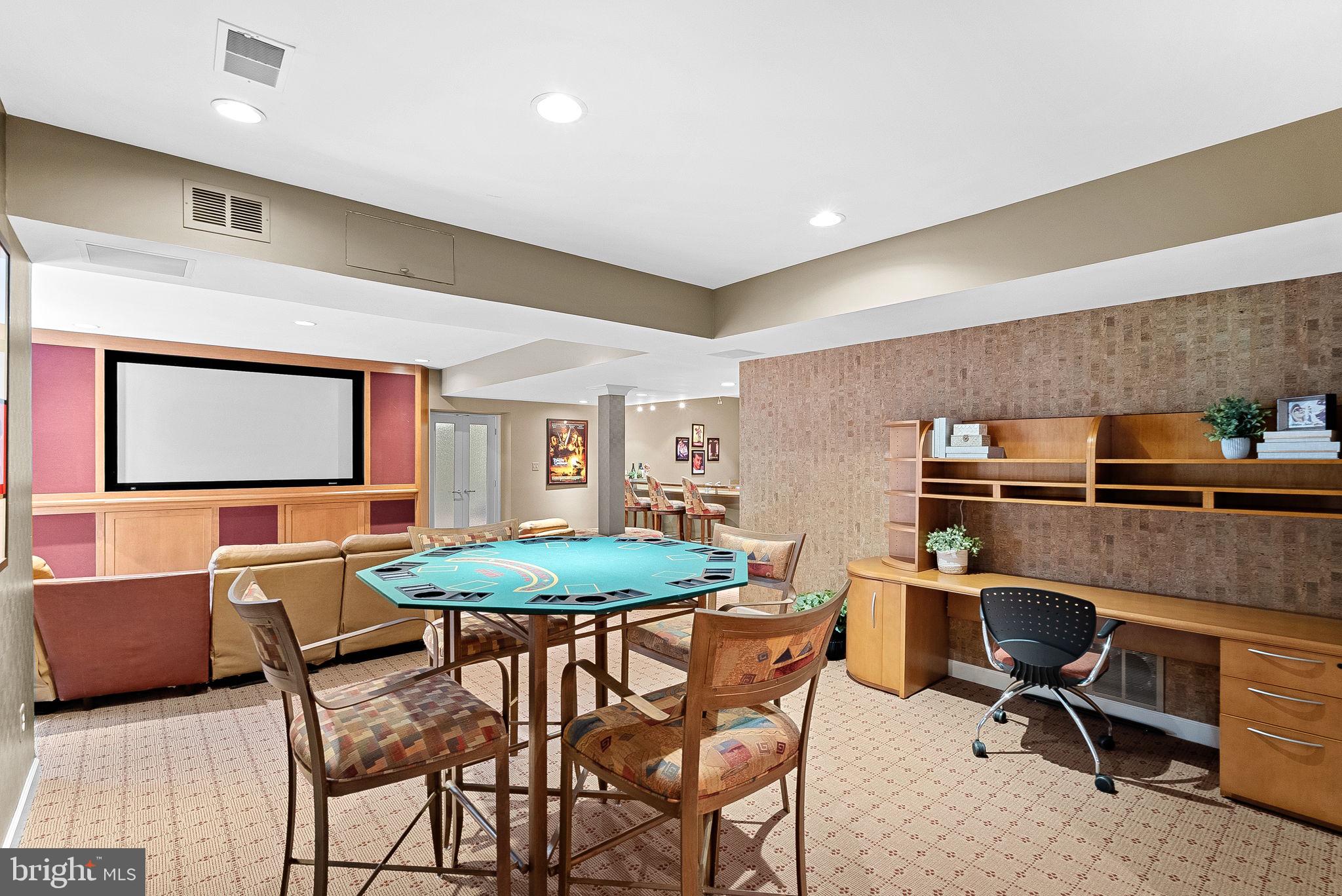 TIMBERLAKE ESTATES - Residential