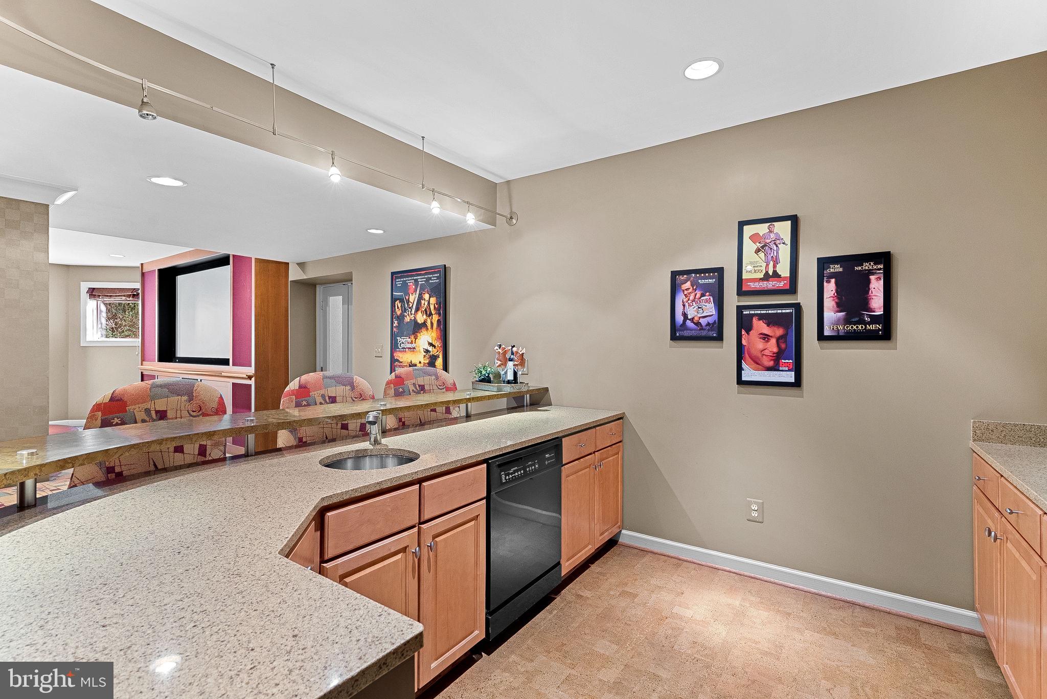 TIMBERLAKE ESTATES - Residential