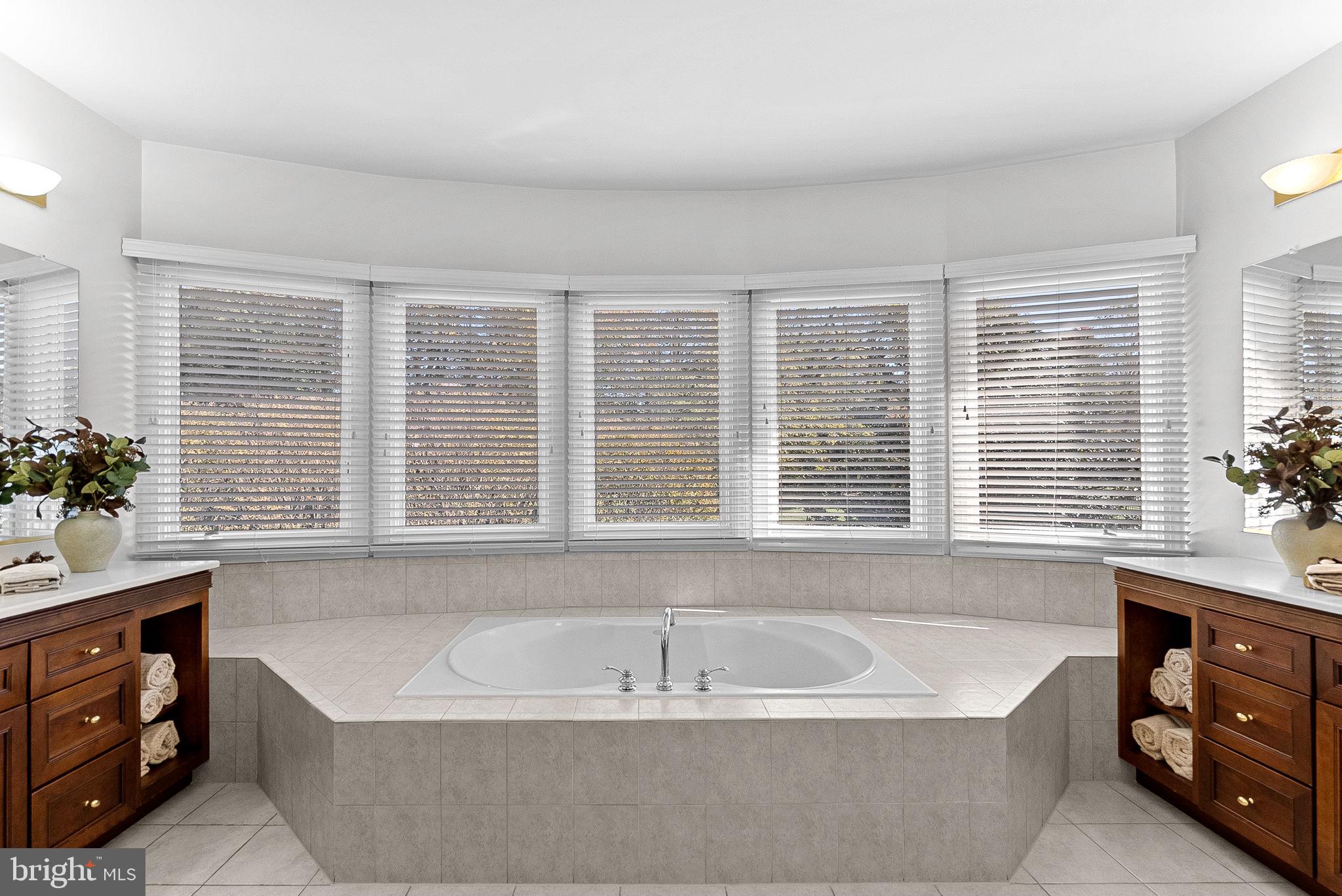 TIMBERLAKE ESTATES - Residential