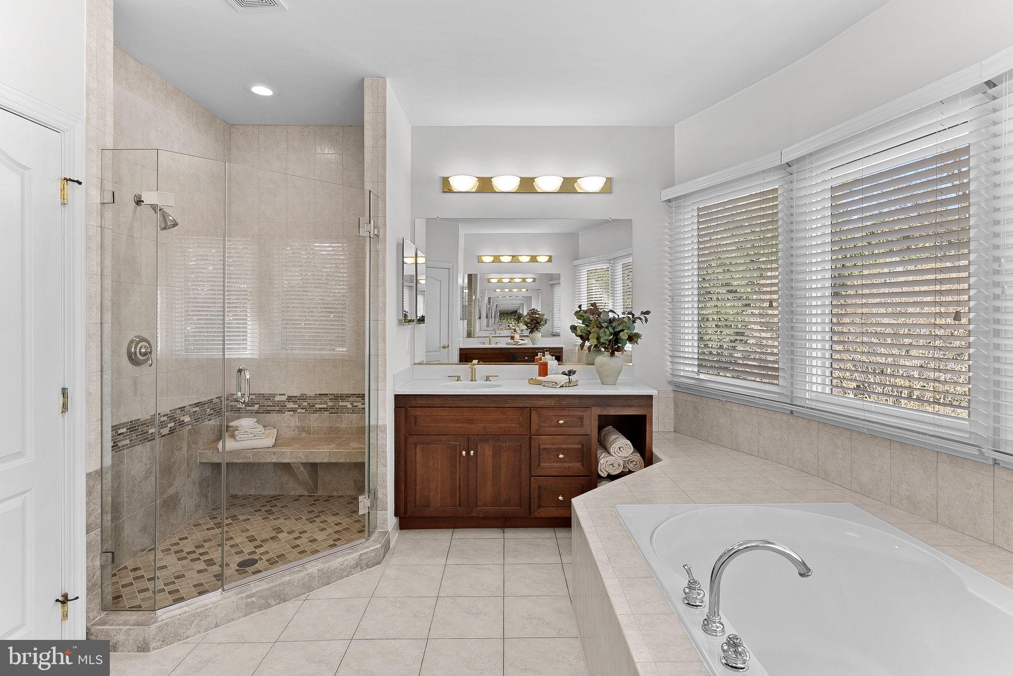 TIMBERLAKE ESTATES - Residential