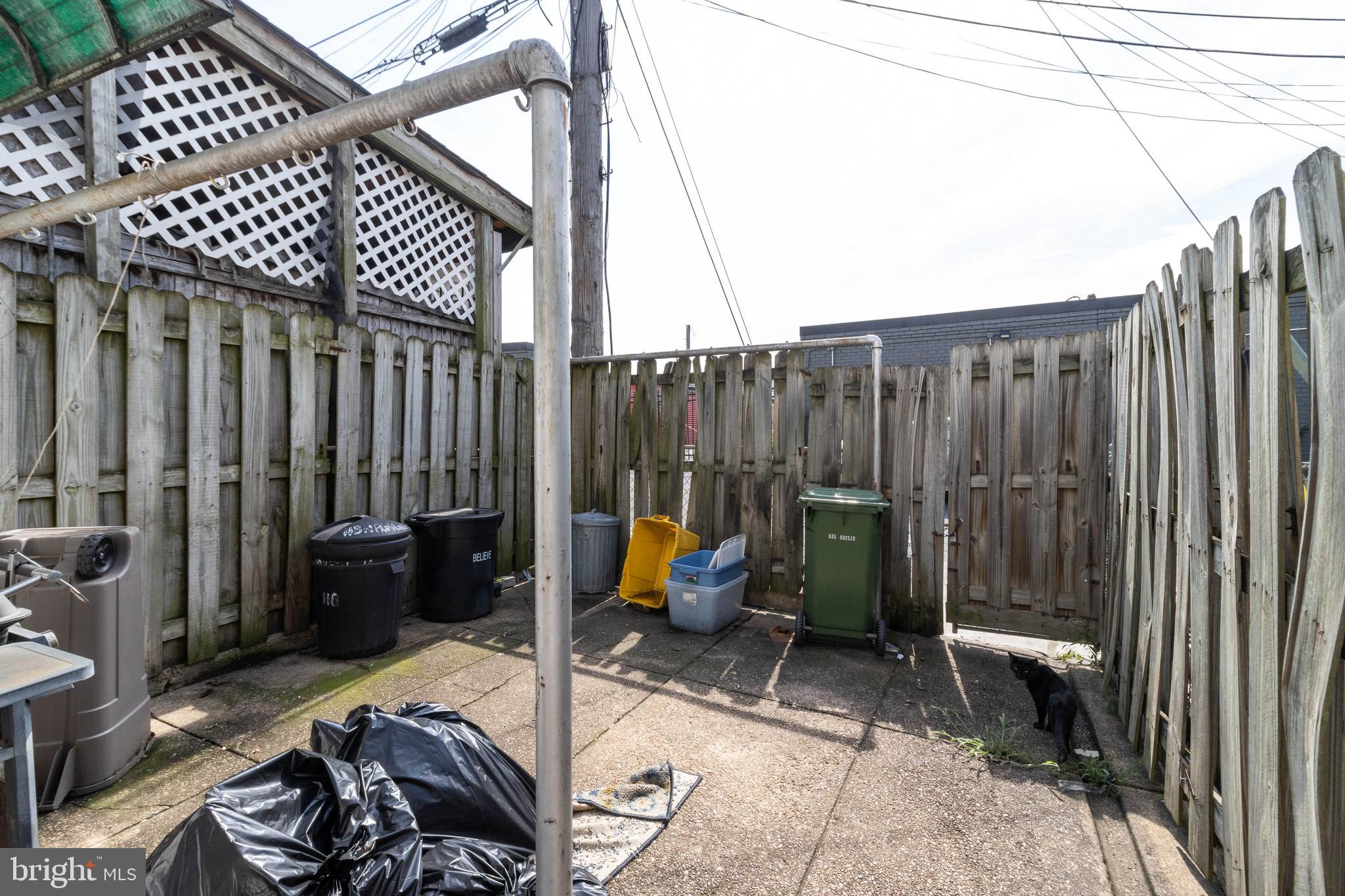 HIGHLANDTOWN - Residential